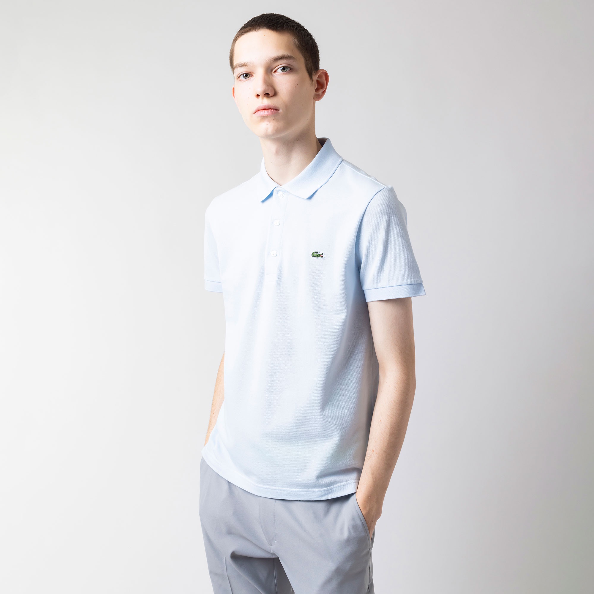 スリムフィットソリッドポロシャツ (半袖)