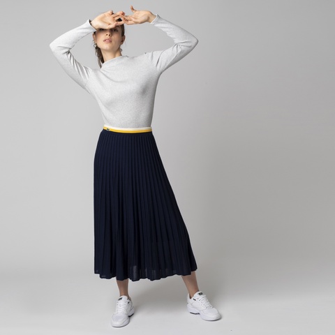 モックネックロングスリーブTシャツ