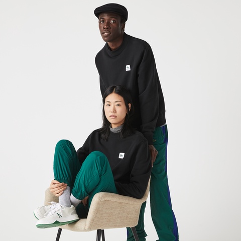 LACOSTE L!VEスクエア織ネームクルーネックスウェット