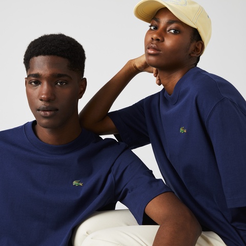 LACOSTE L!VEメタルバッジTシャツ