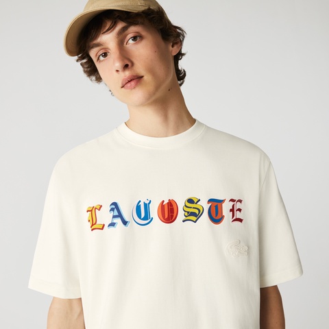 LACOSTE L!VE マルチカラーオールドイングリッシュネームTシャツ