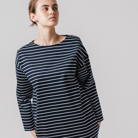 ボートネックロングスリーブTシャツ