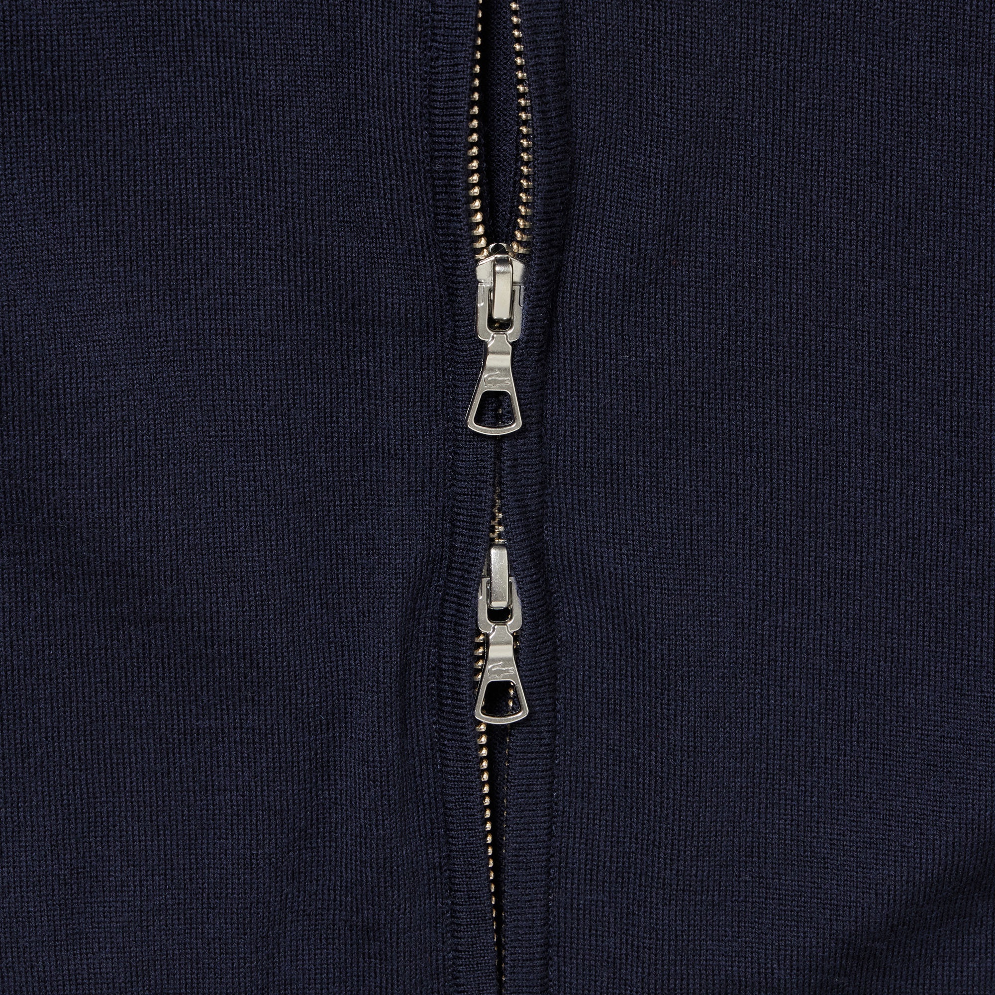 ウォッシャブルウールジップアップニットセーター