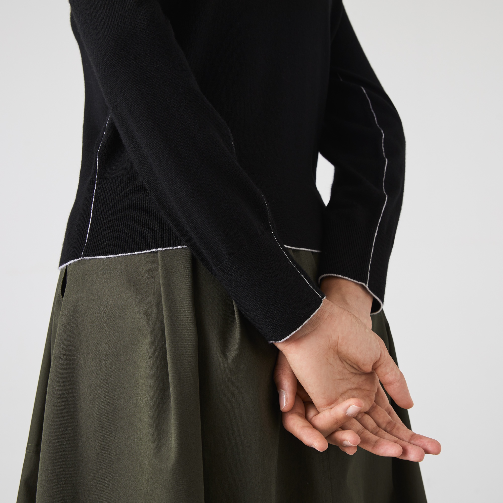 エッセンシャルクルーネックニットカーディガン