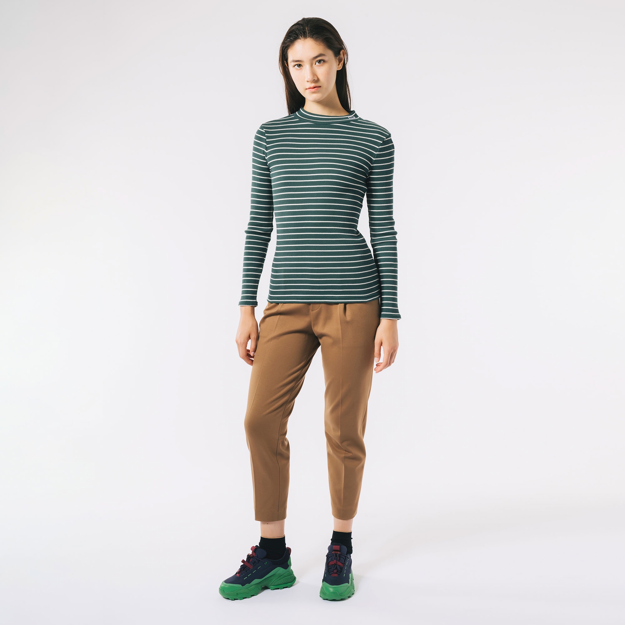モックネックロングスリーブTシャツ
