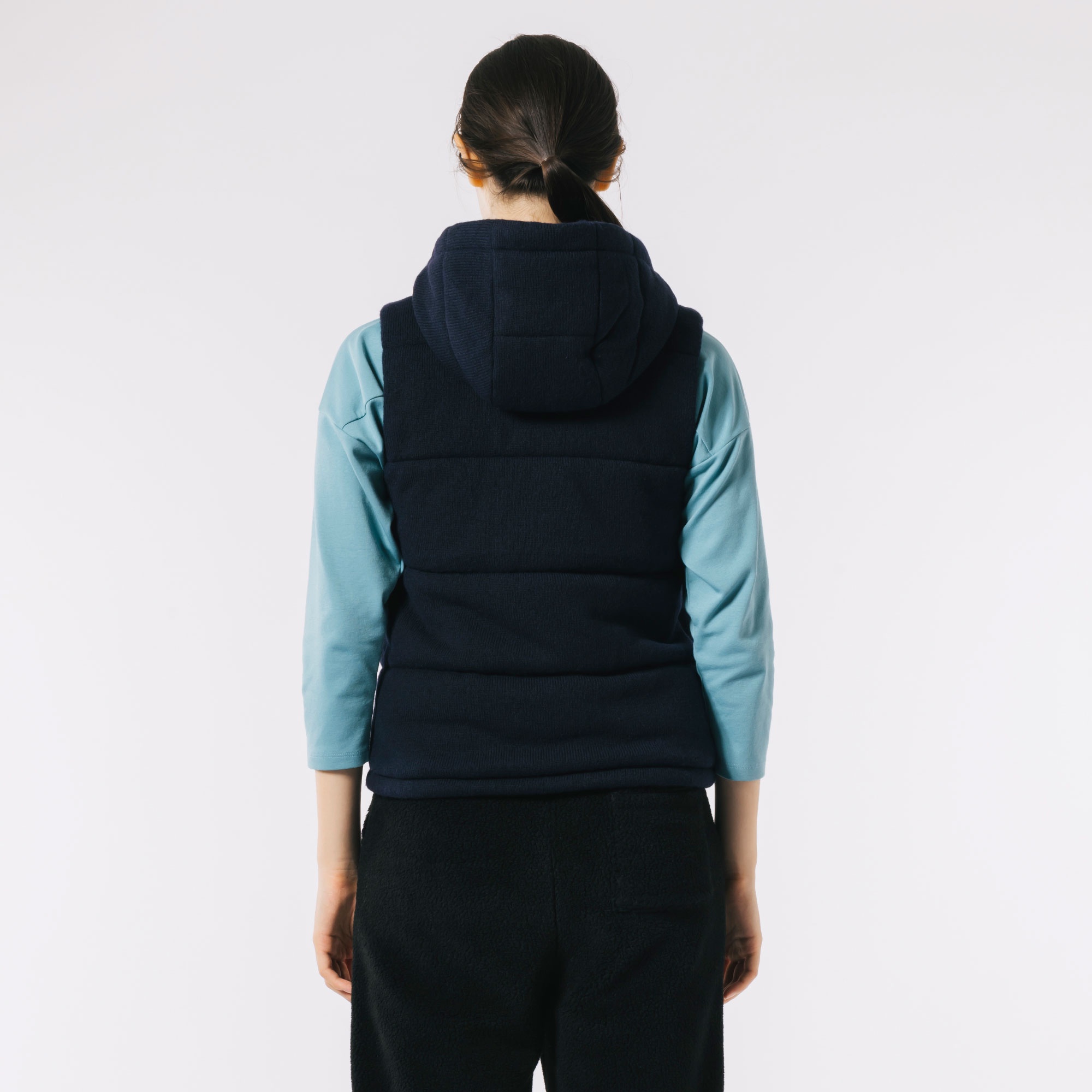 ウールニット中綿ベスト