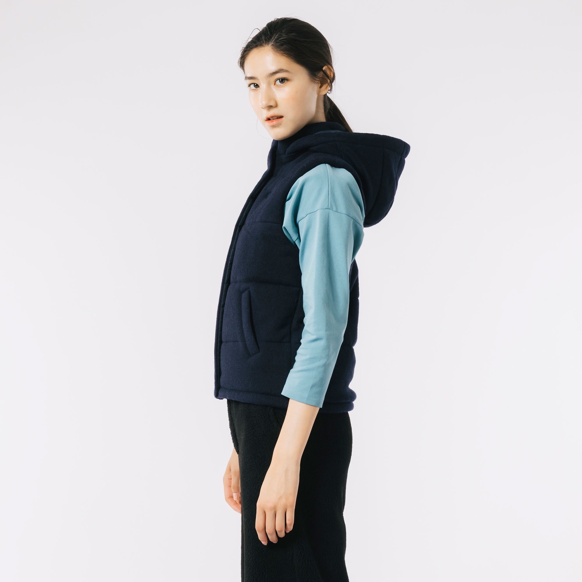 ウールニット中綿ベスト