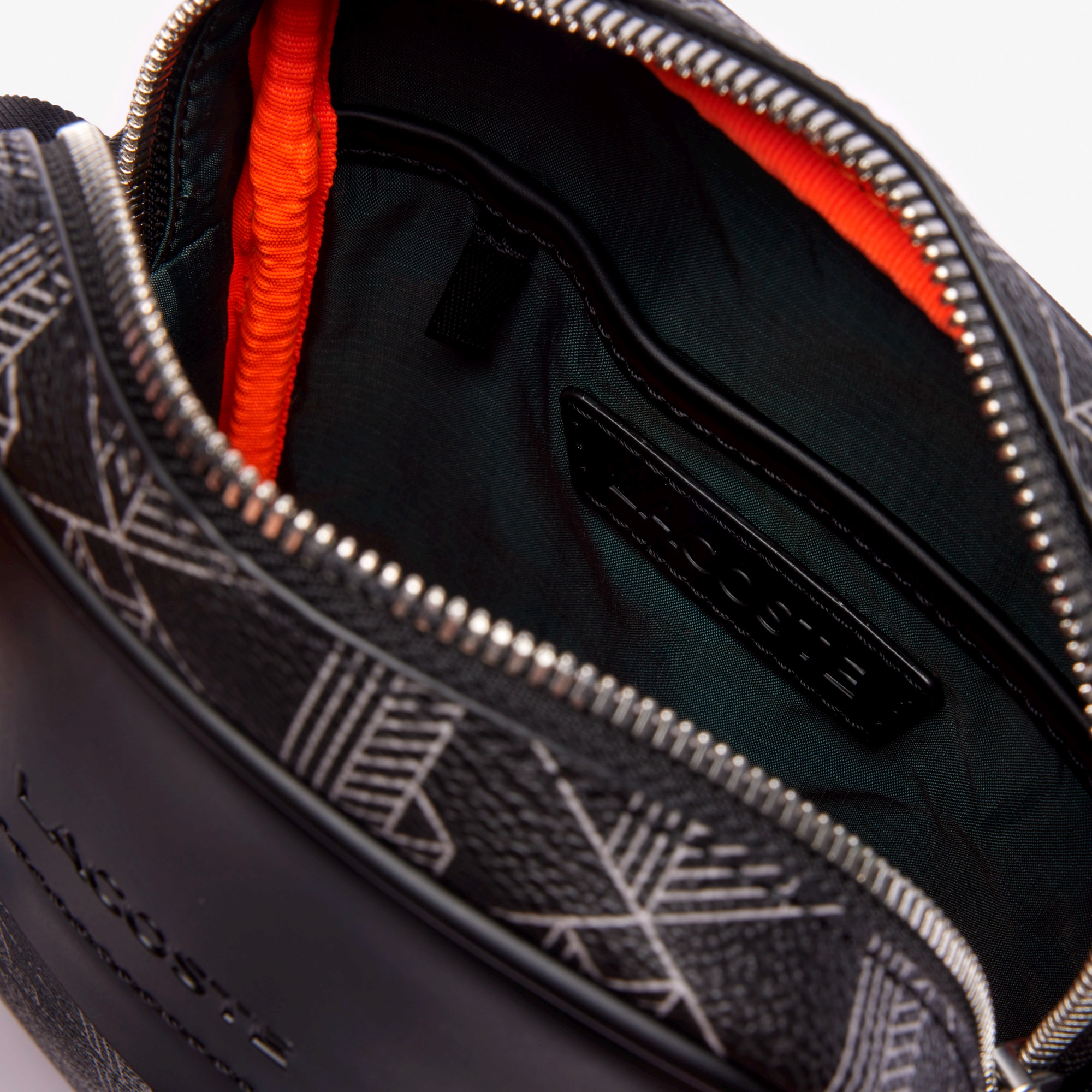 ザ ブレンド モノグラムバーティカルショルダーバッグ