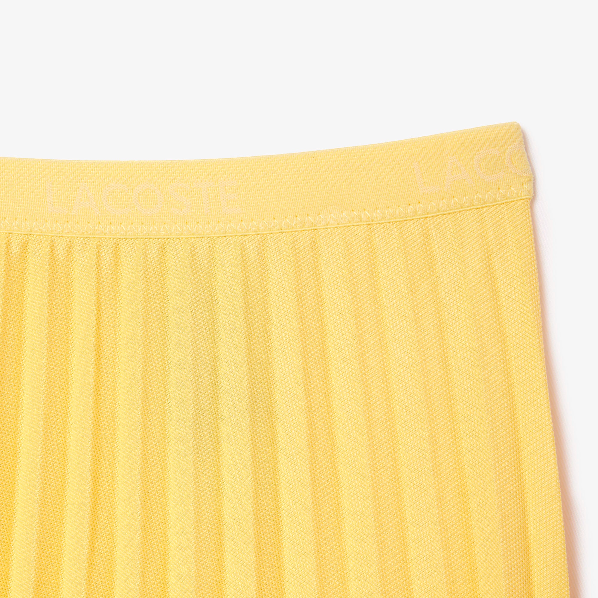 プリーツスカート