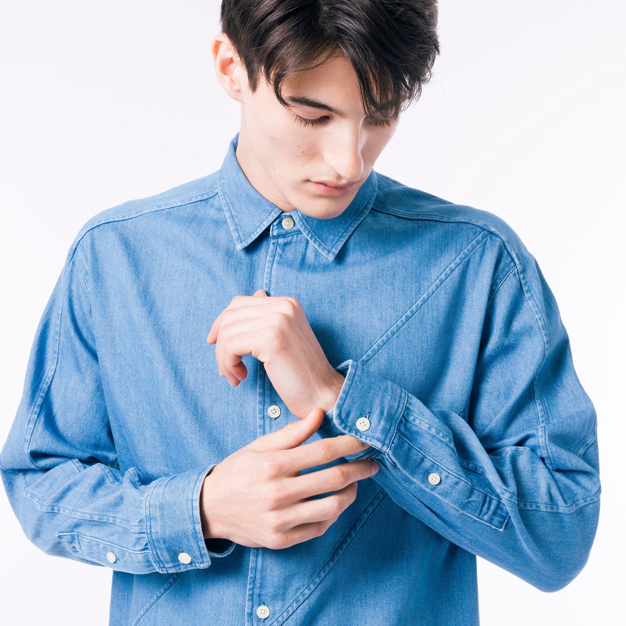 バイアスカットデニムシャツ