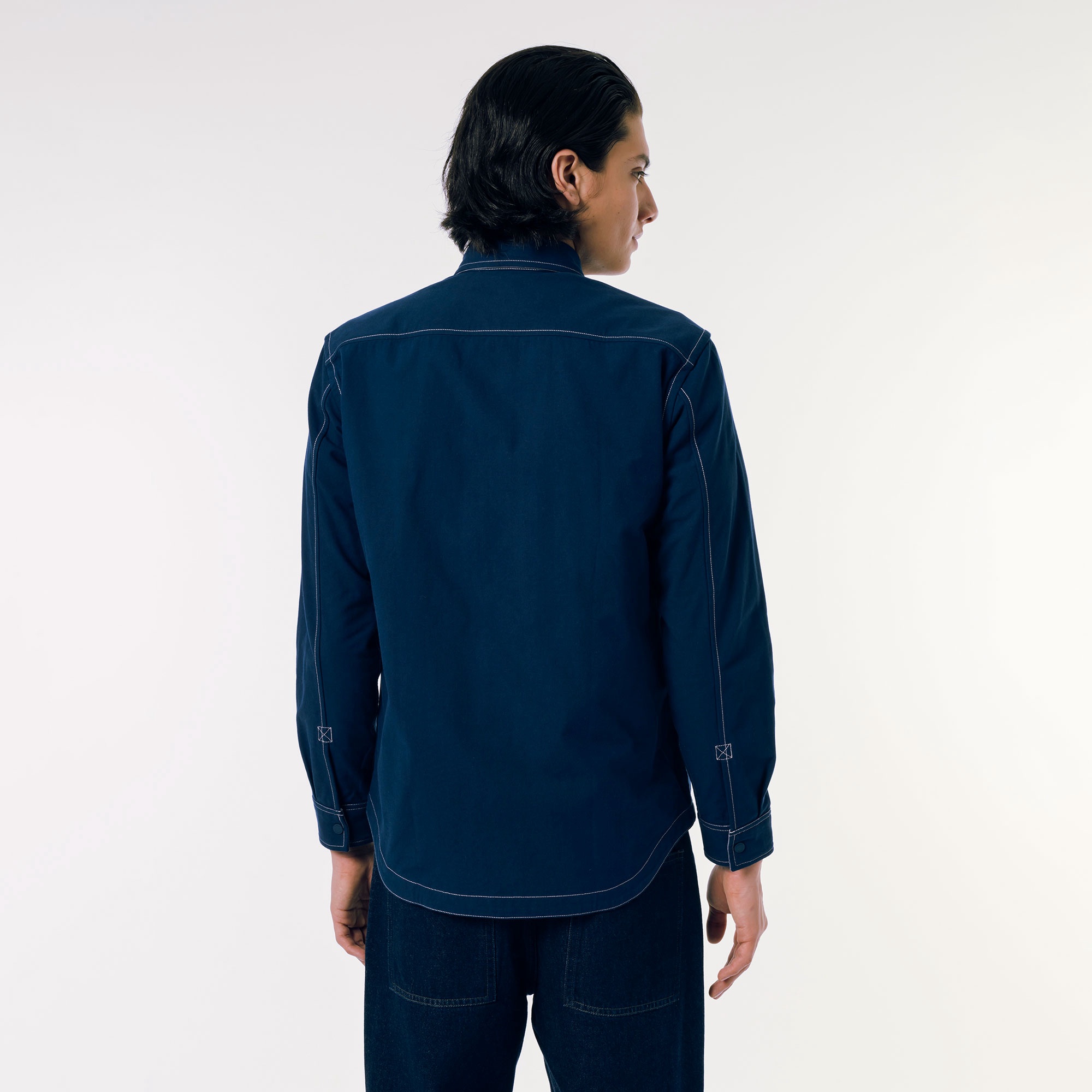 リバーシブルスナップボタンシャツ