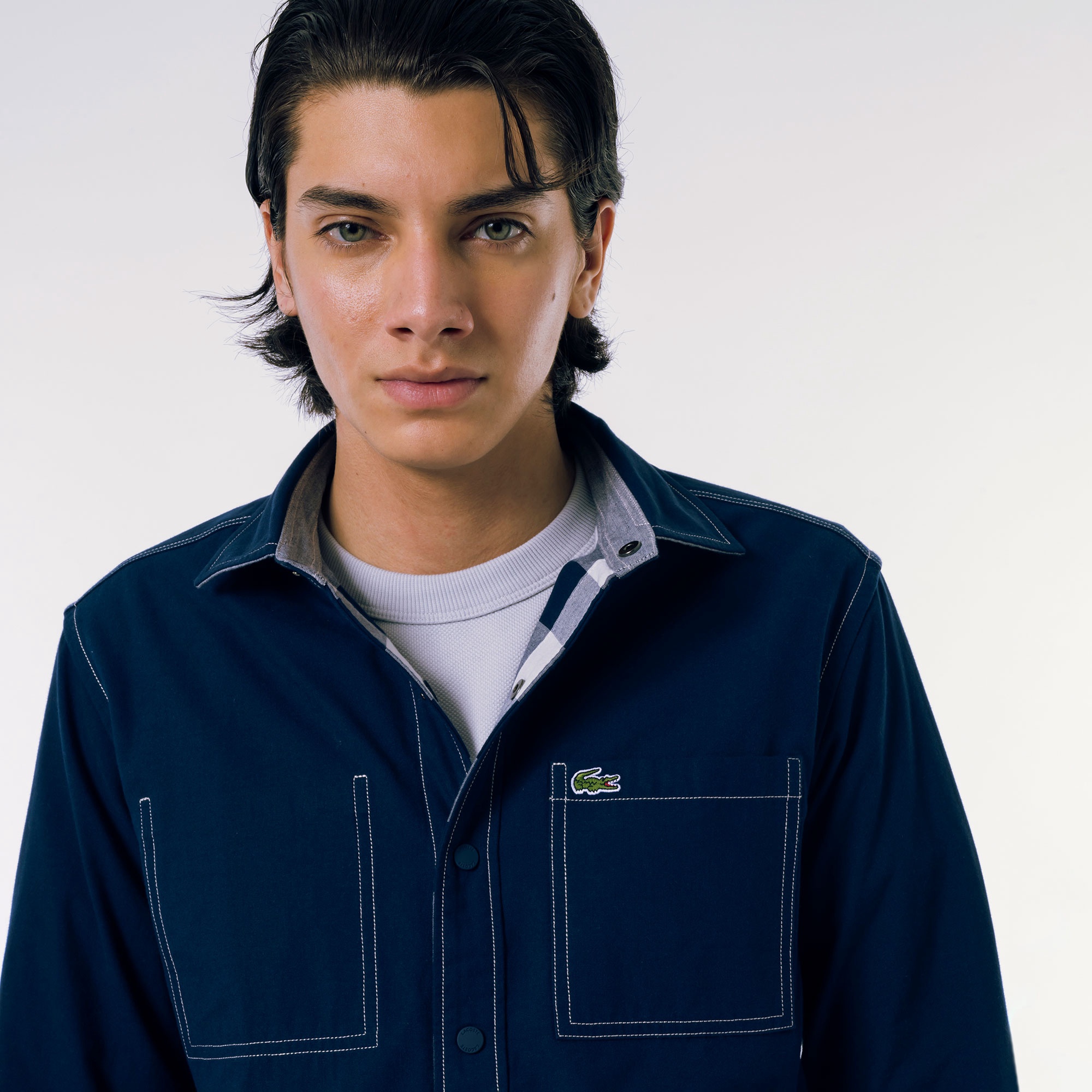 リバーシブルスナップボタンシャツ