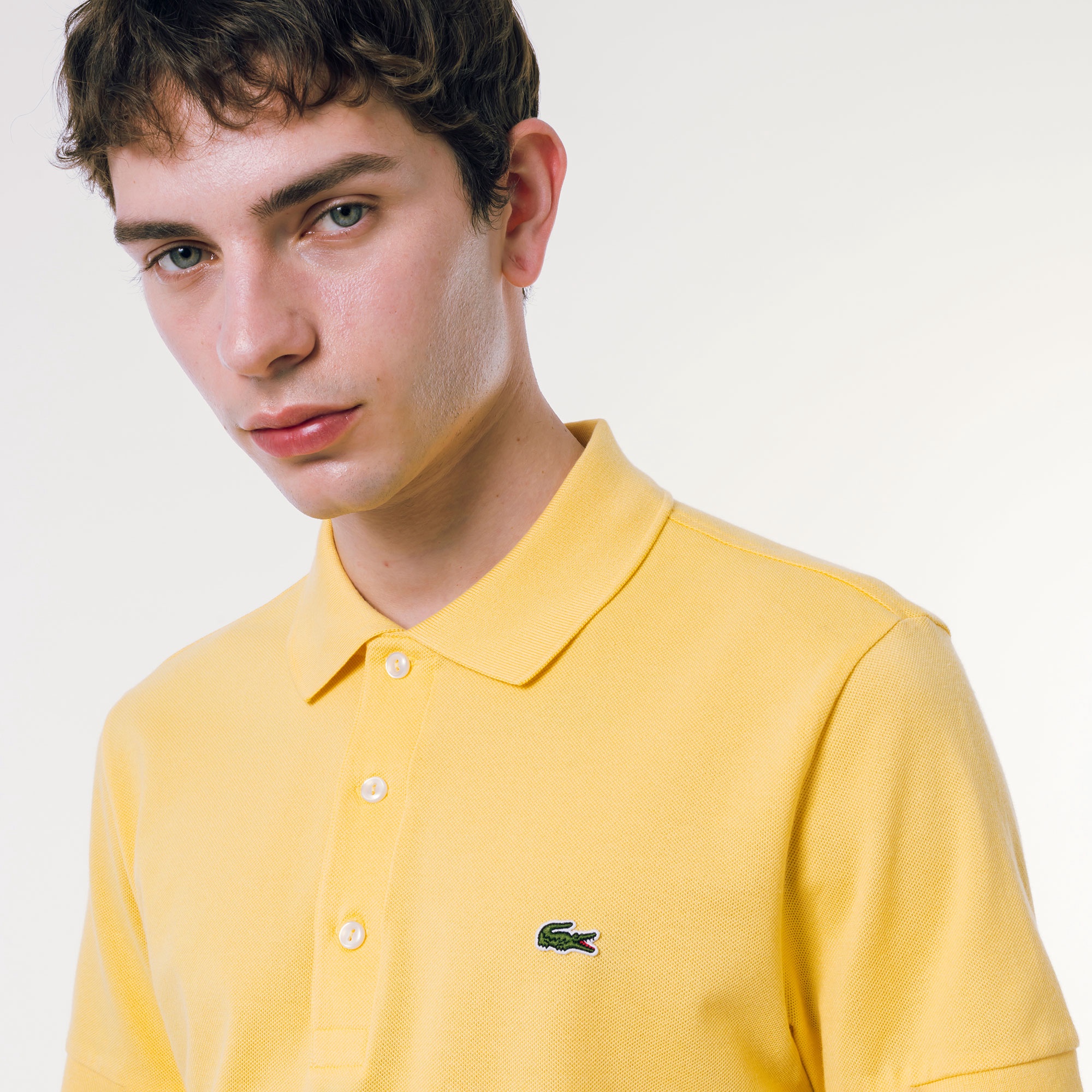 スリムフィットソリッドポロシャツ (半袖)