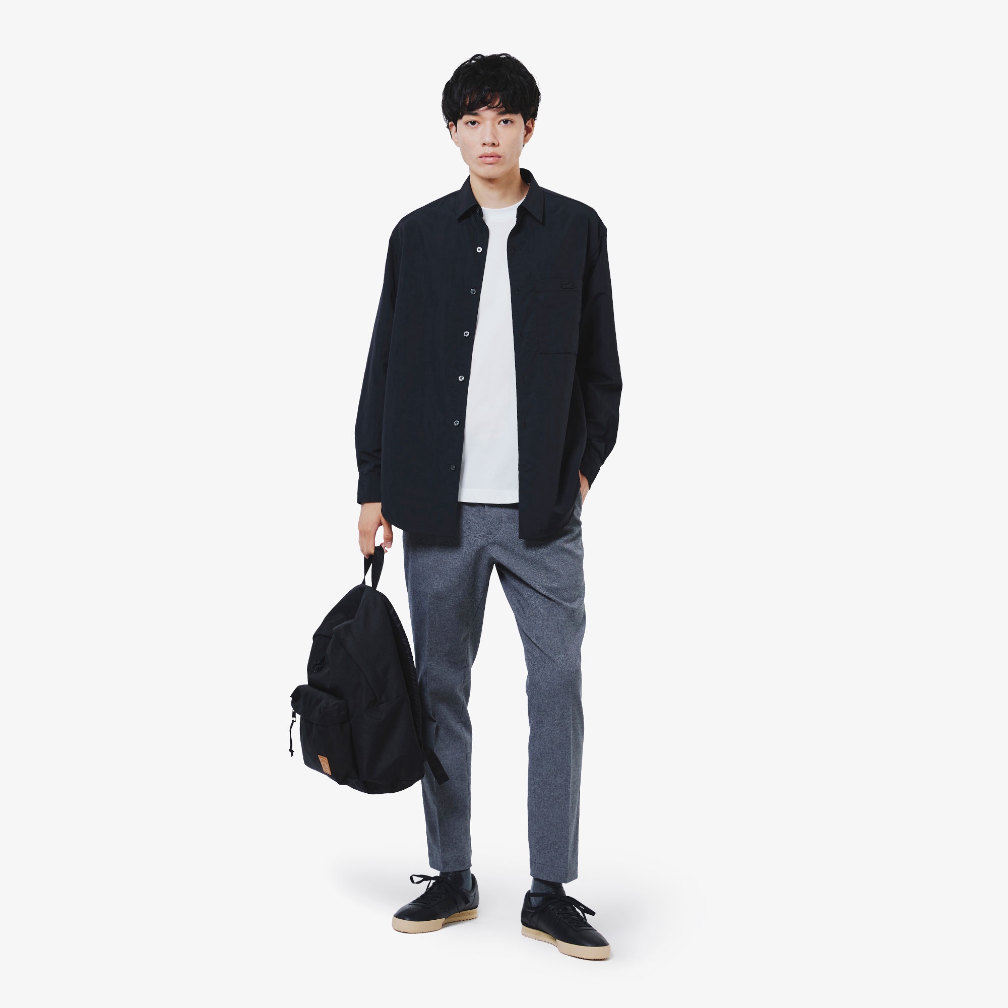 アウトラインクロッククルーネックTシャツ