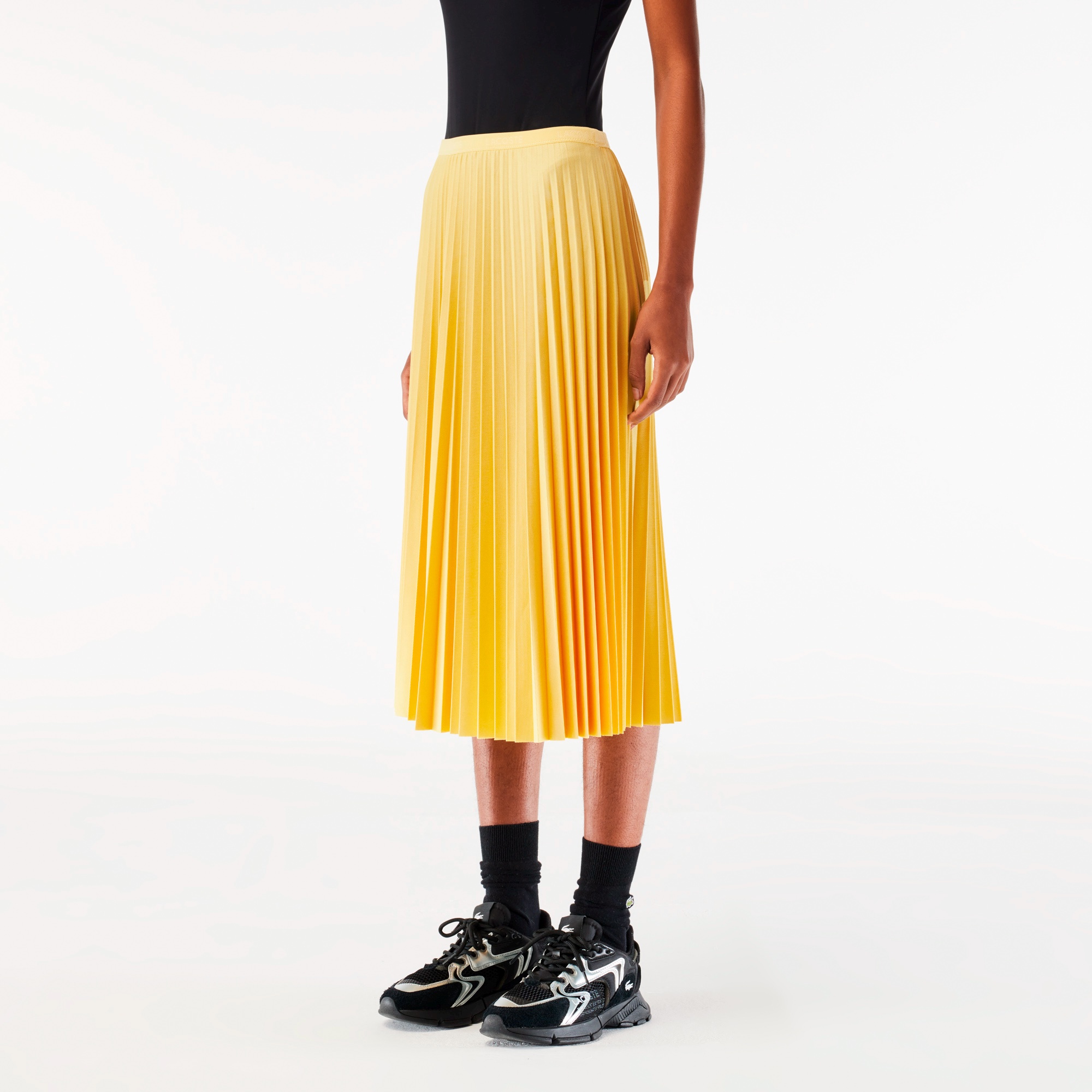 プリーツスカート