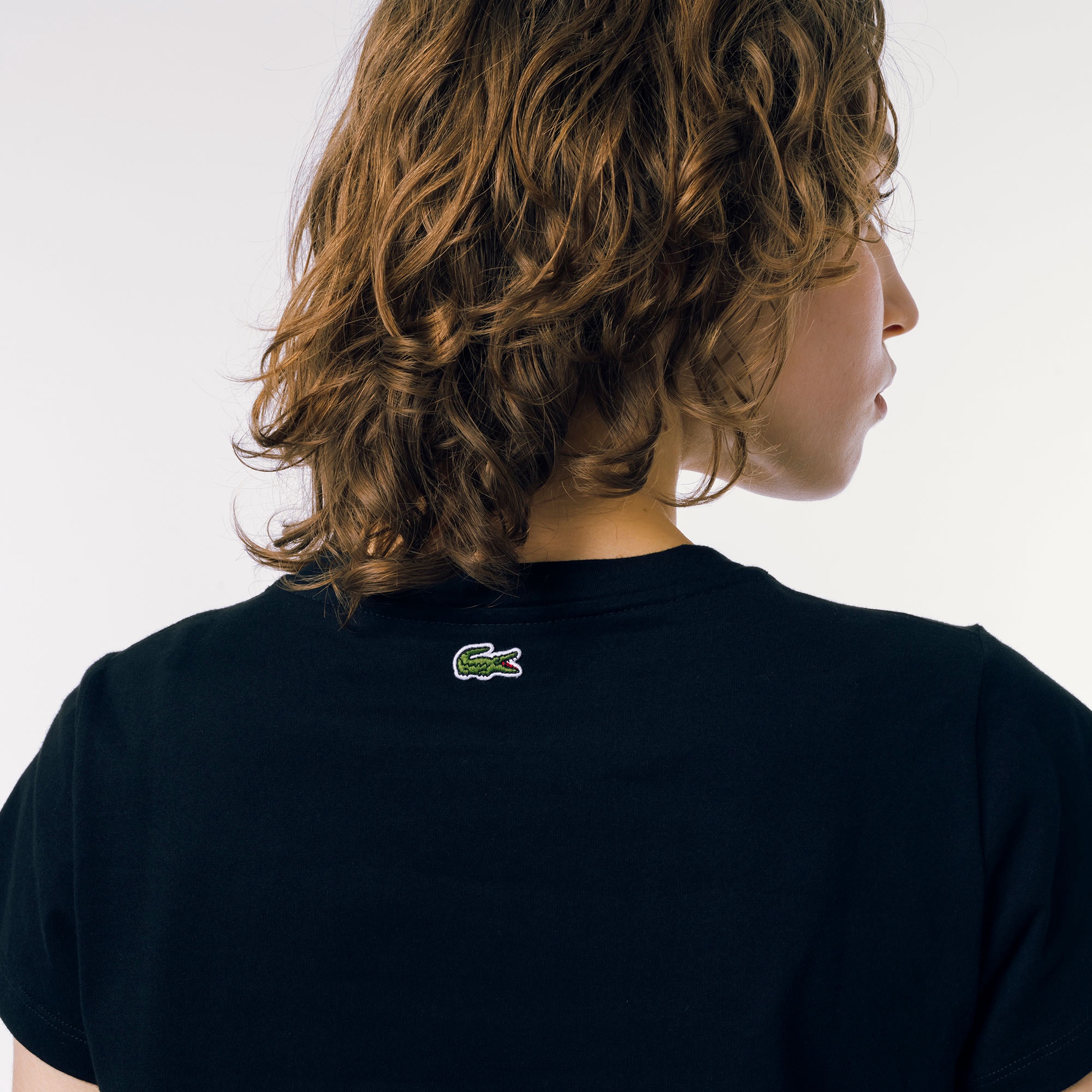 コンパクトブランドネームロゴTシャツ