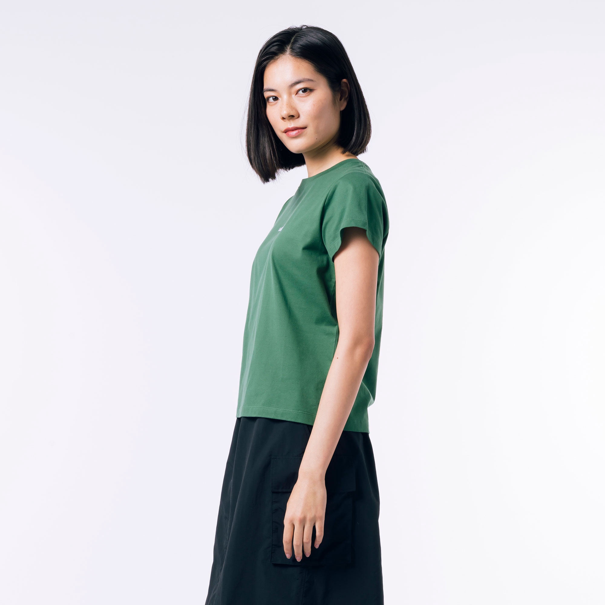 コンパクトブランドネームロゴTシャツ