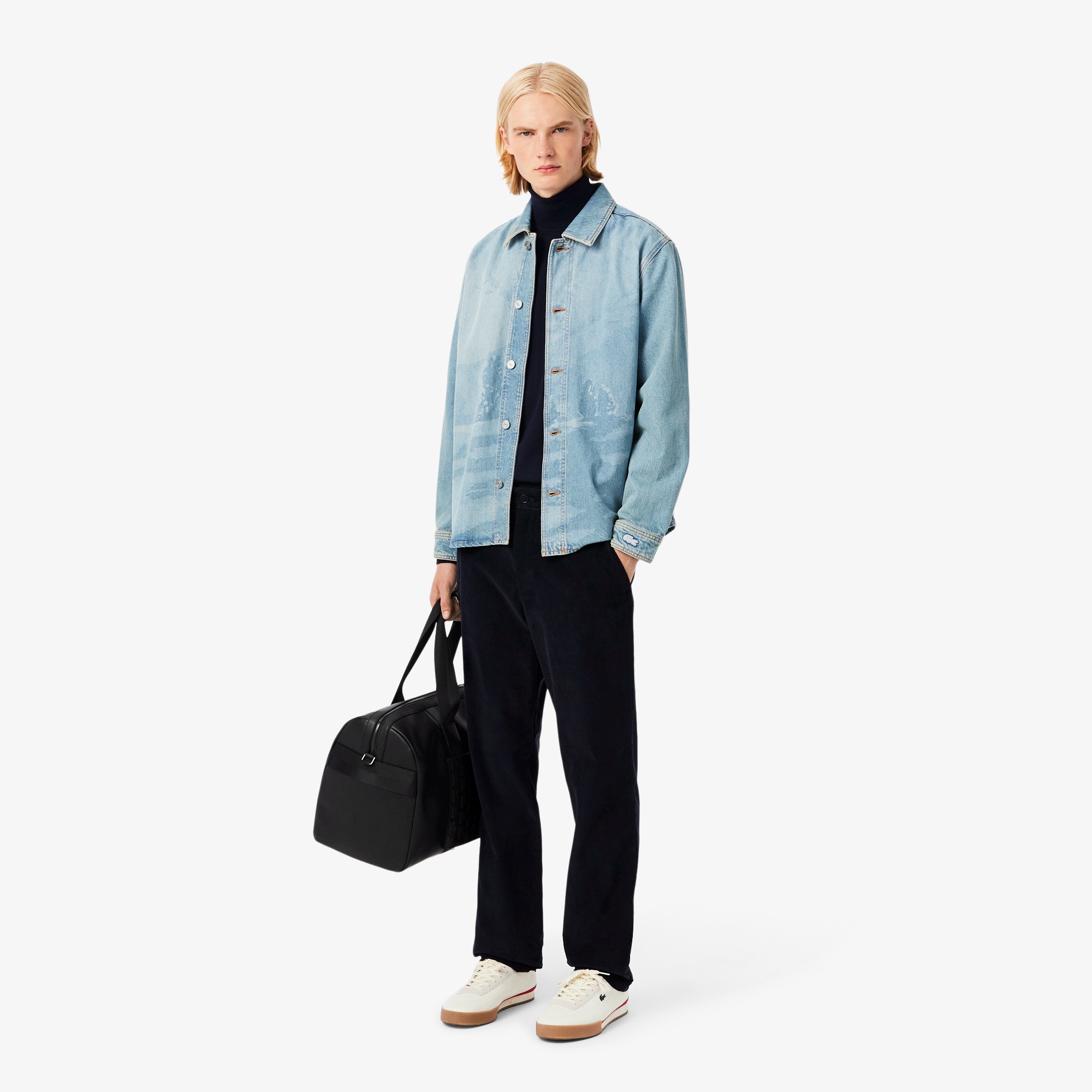 メリノウールタートルネックセーター