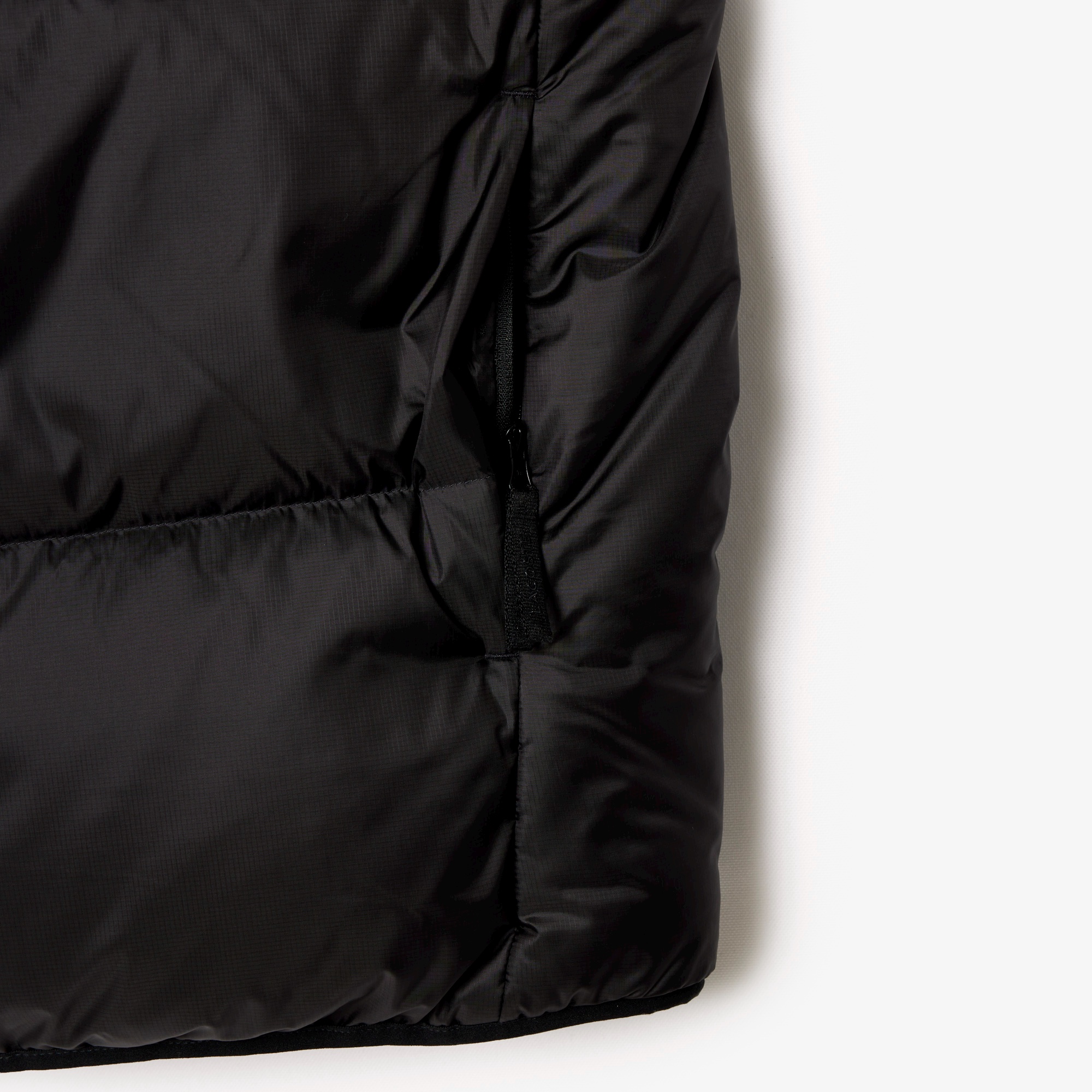 バックステッチダウンベスト