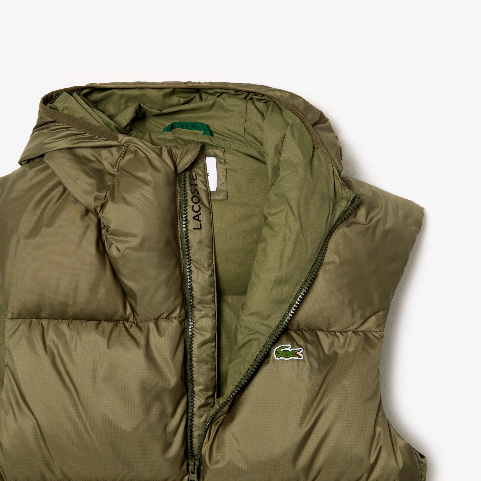 バックステッチダウンベスト