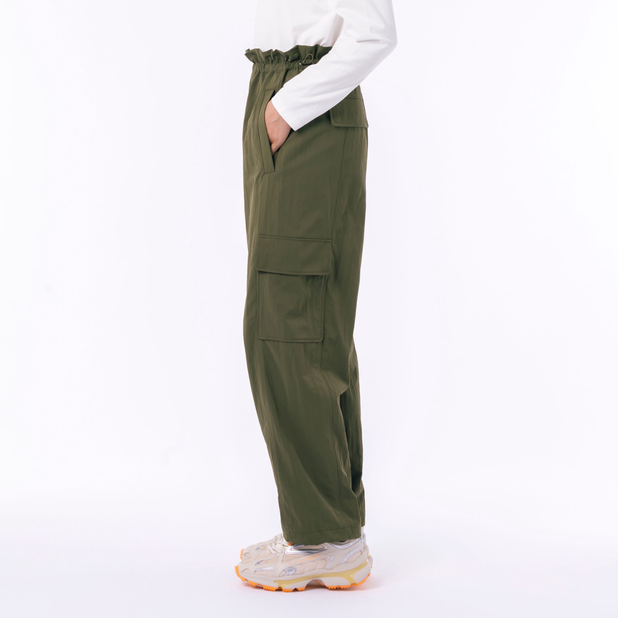 ナイロンツイルカーゴパンツ