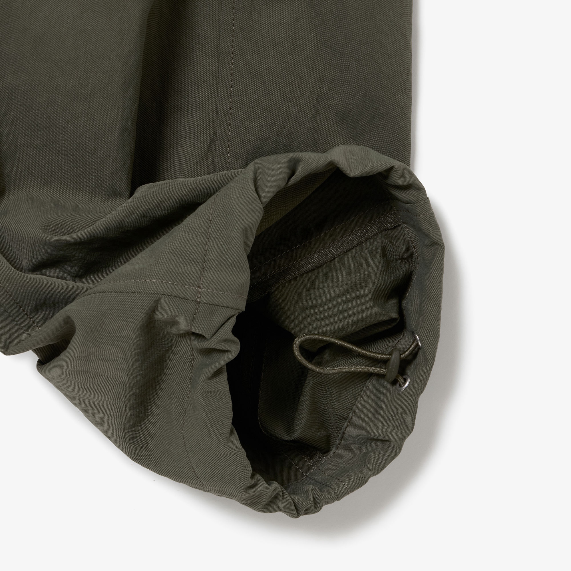 ナイロンツイルカーゴパンツ