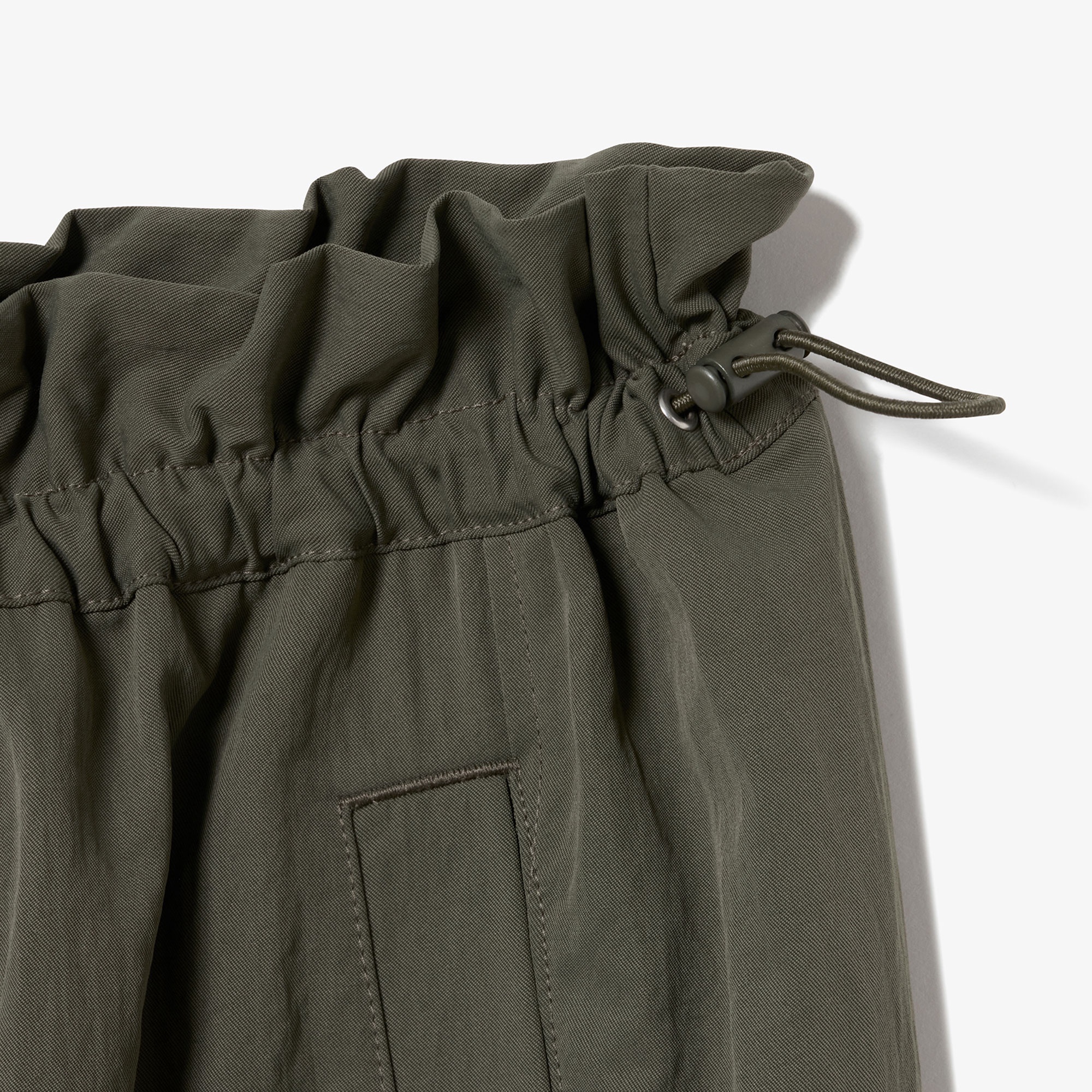 ナイロンツイルカーゴパンツ