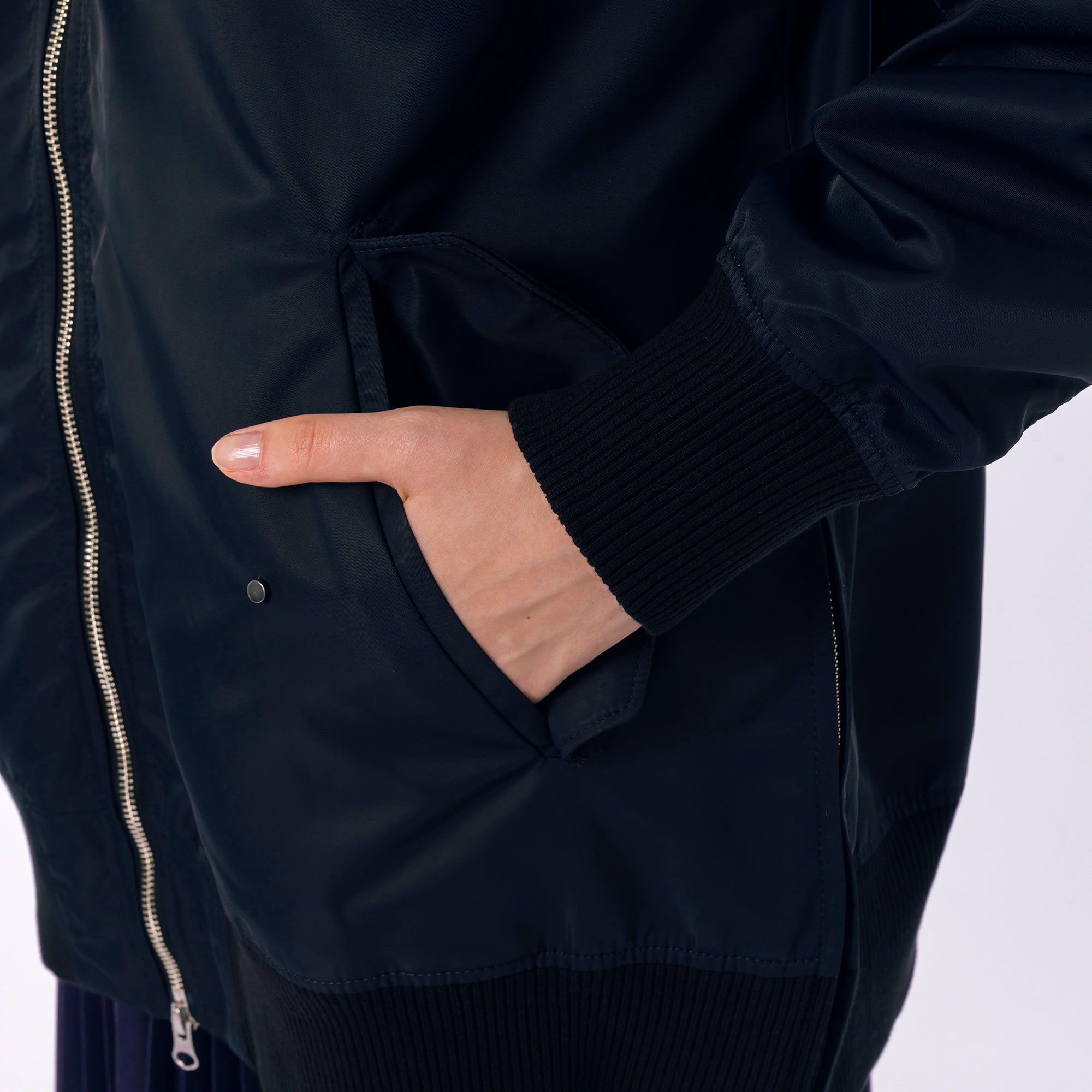 デタッチャブルスリーブボンバージャケット