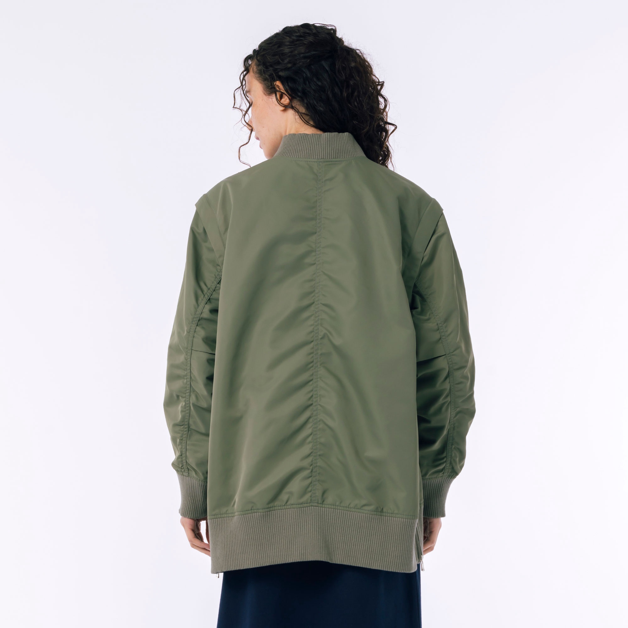 デタッチャブルスリーブボンバージャケット