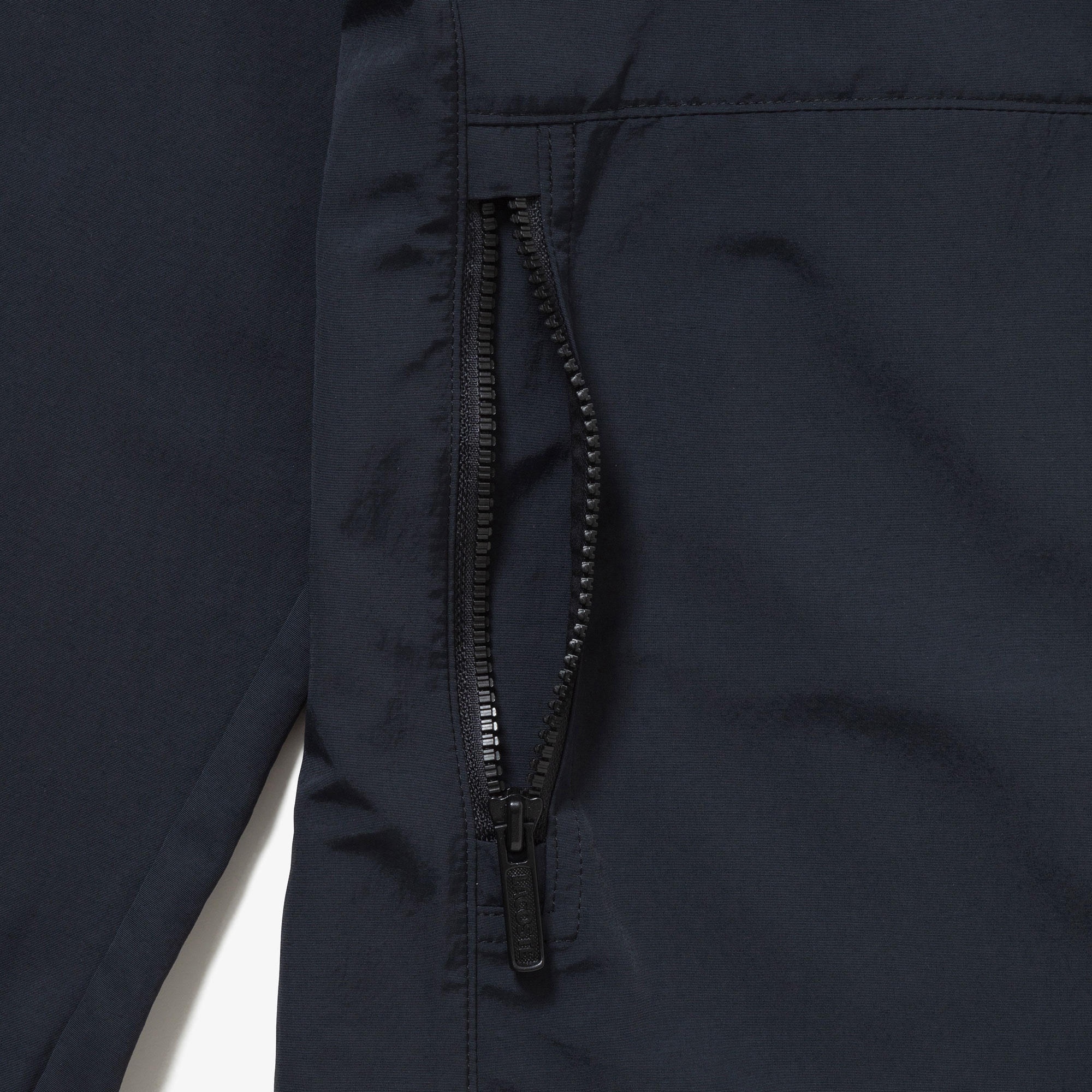 撥水防風フードジャケット