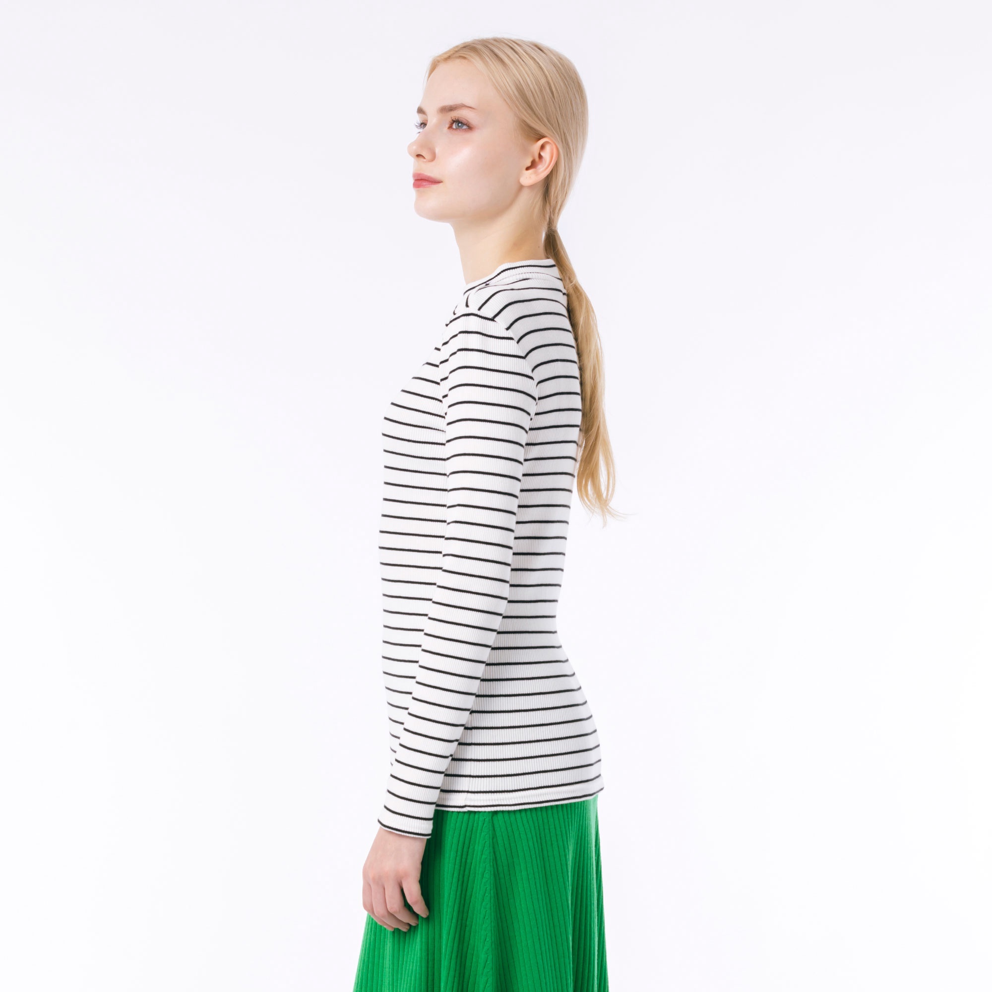 モックネックロングスリーブTシャツ