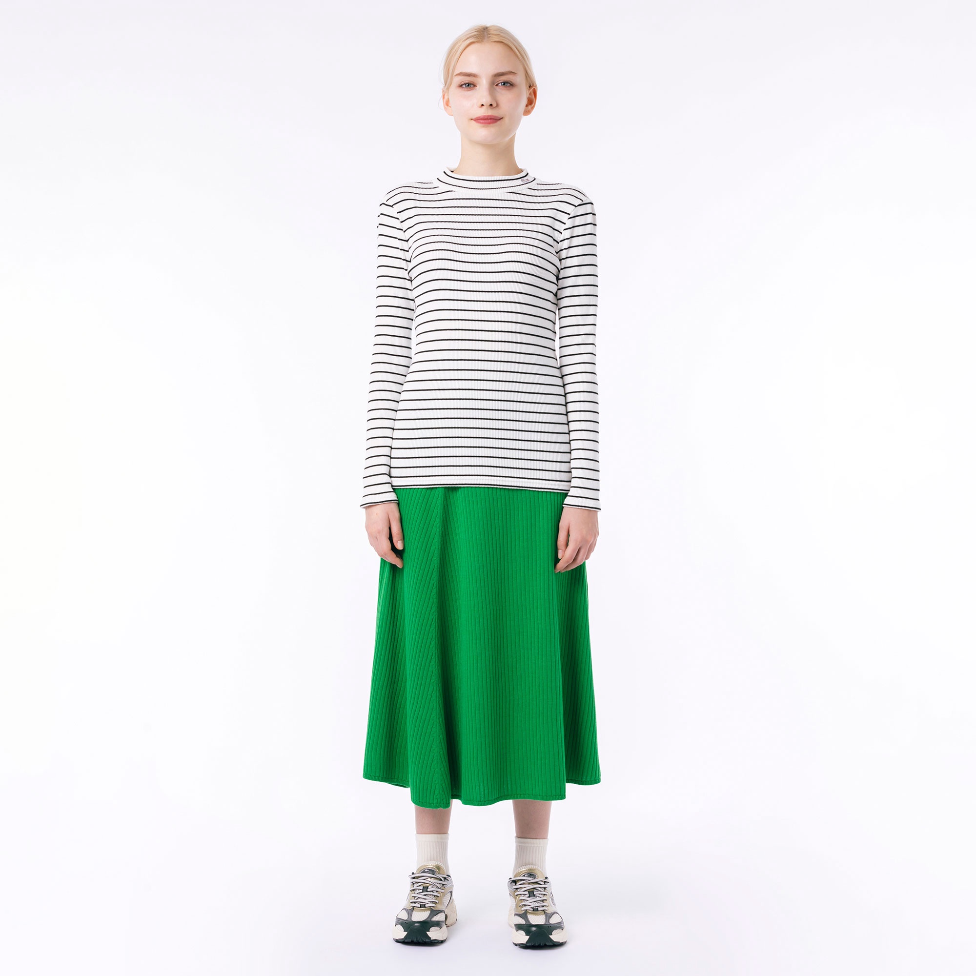 モックネックロングスリーブTシャツ