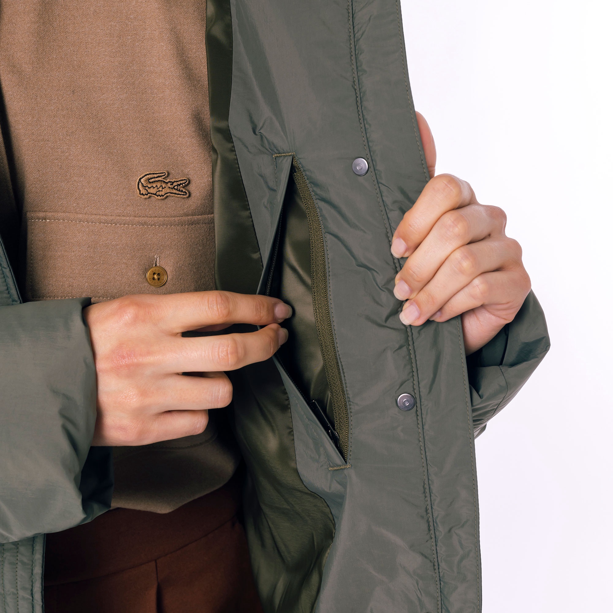 スタンドカラーダウンコート