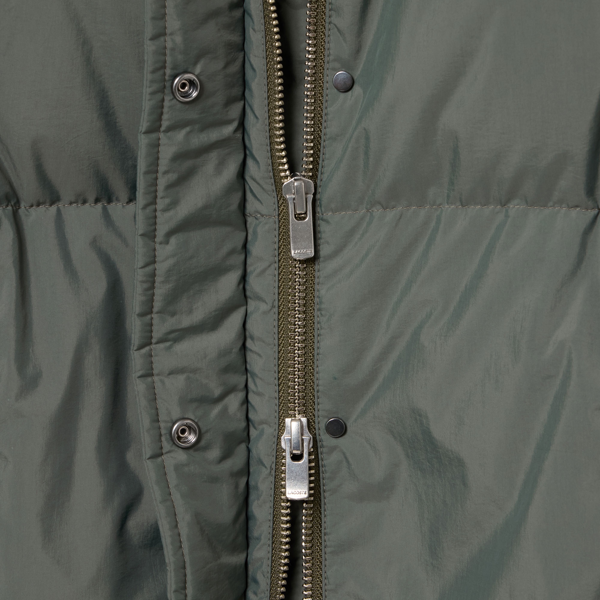 スタンドカラーダウンコート