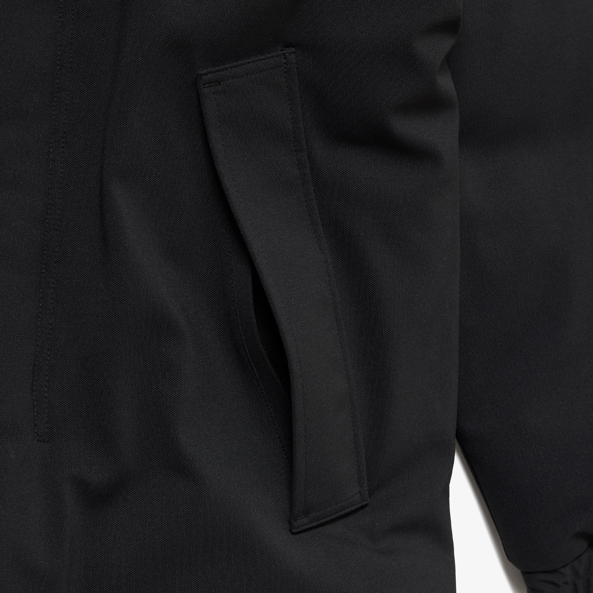 耐水透湿ピケダウンジャケット