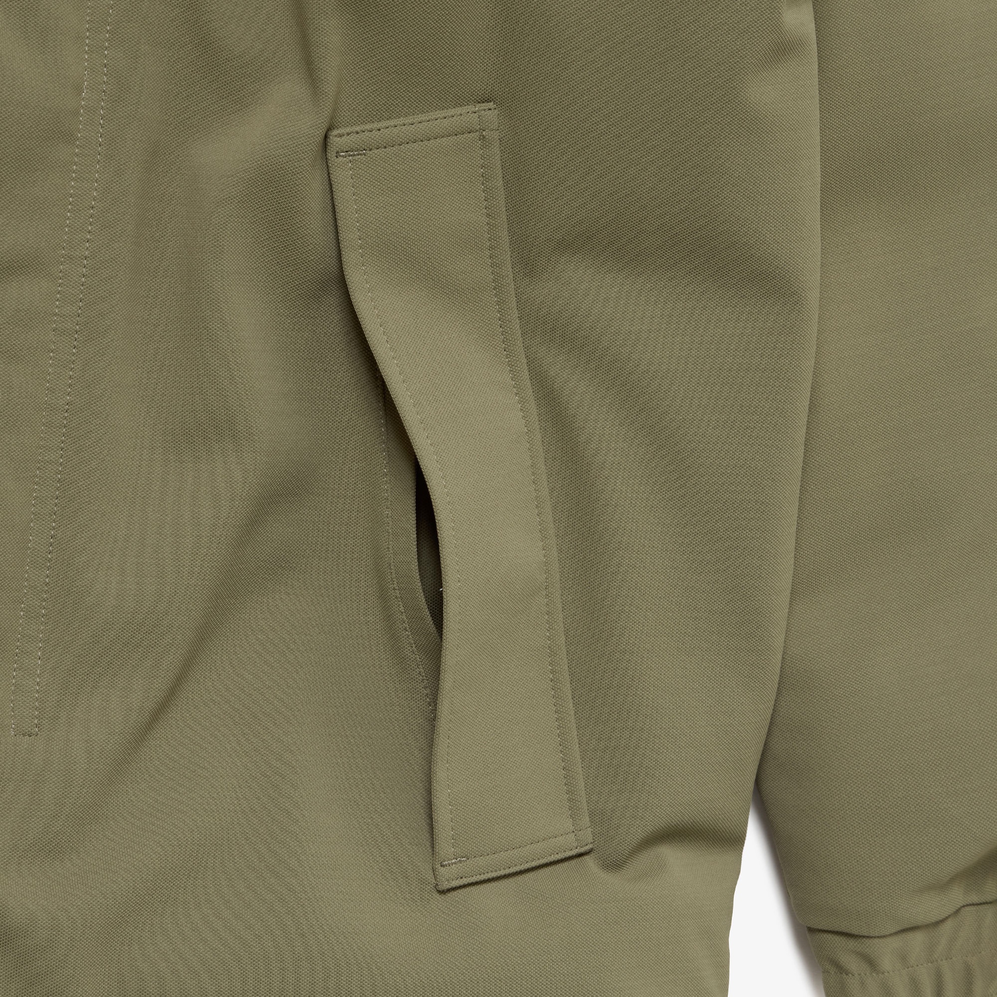 耐水透湿ピケダウンジャケット