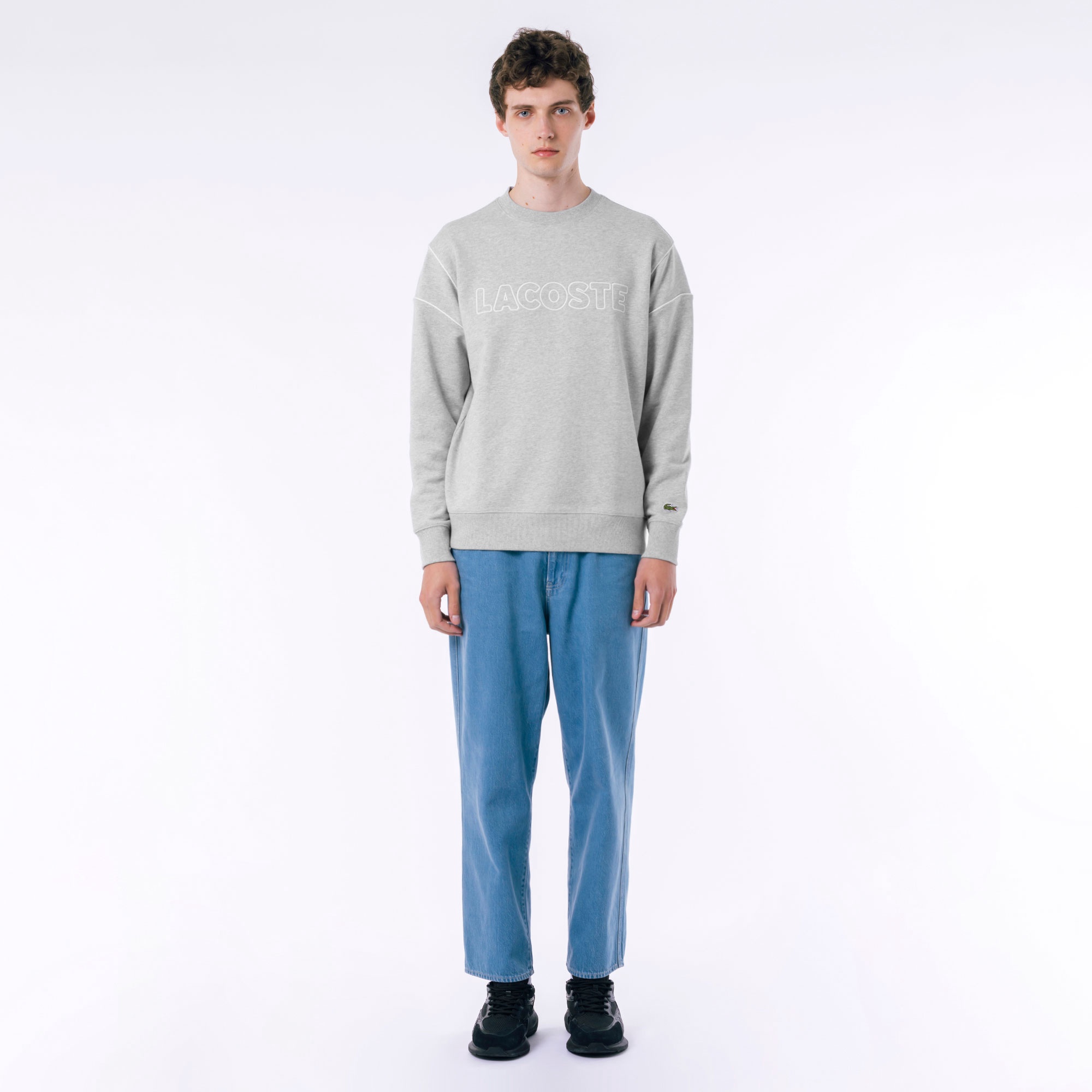 アウトラインネームステッチクルーネックスウェット