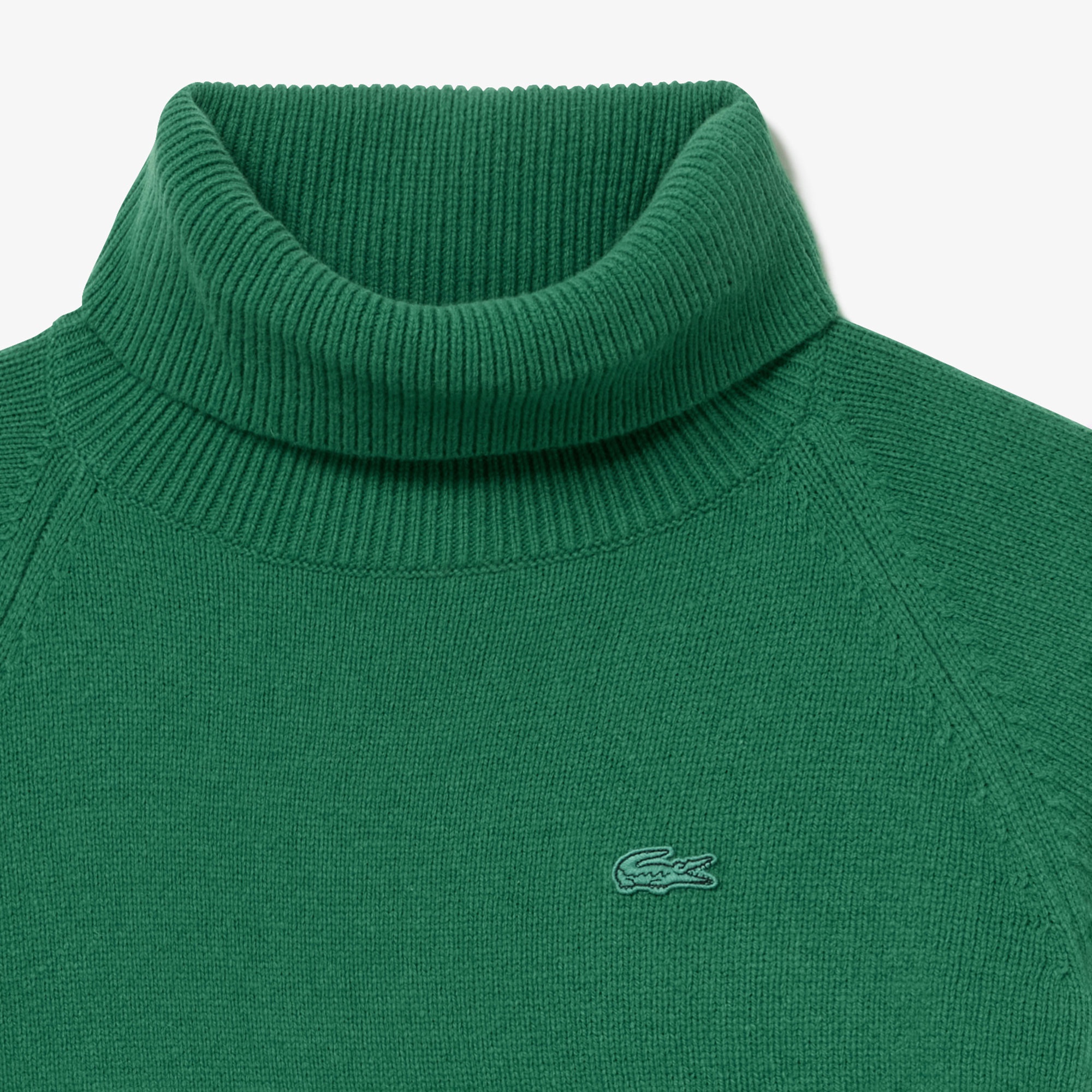 ミドルゲージタートルネックニットセーター