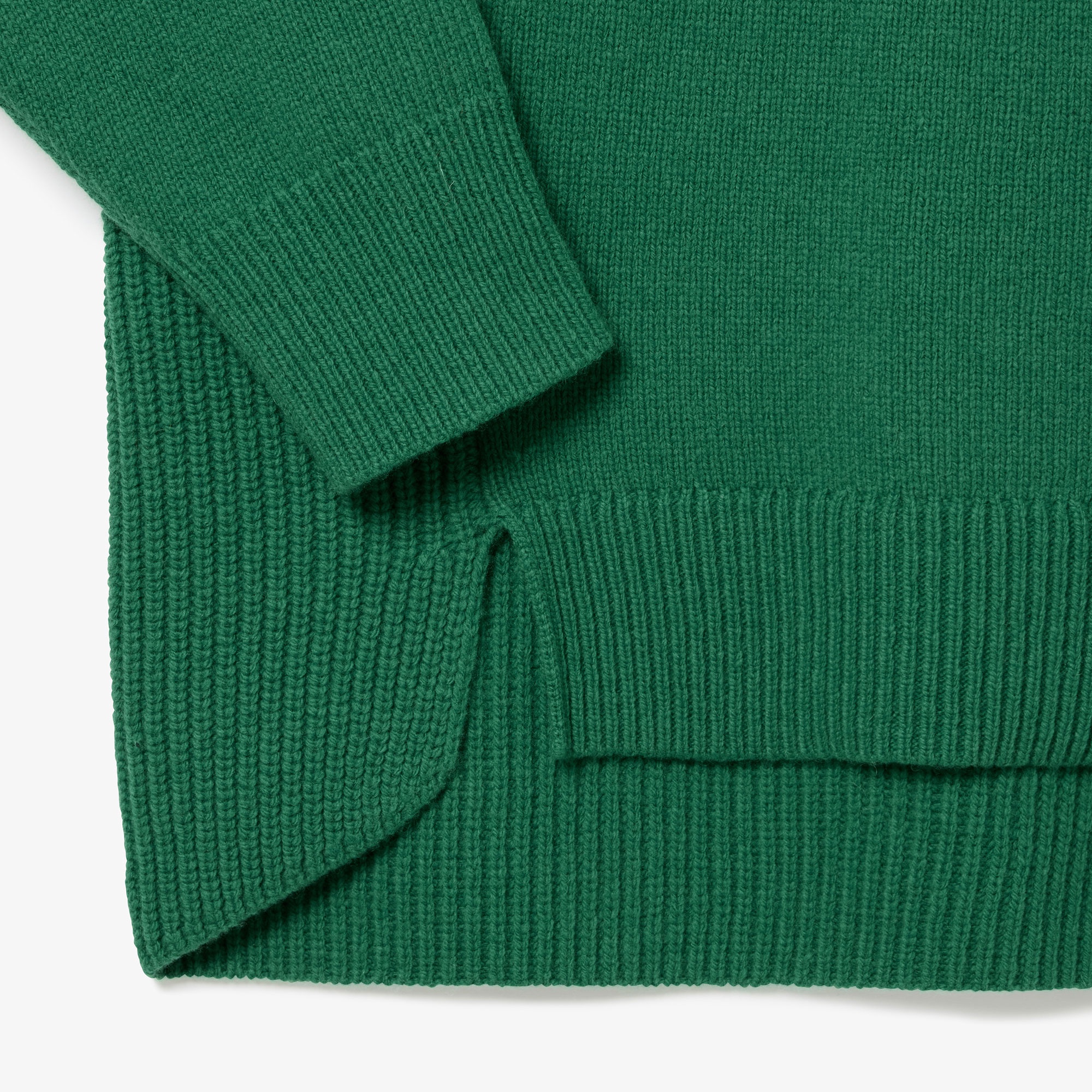 ミドルゲージタートルネックニットセーター