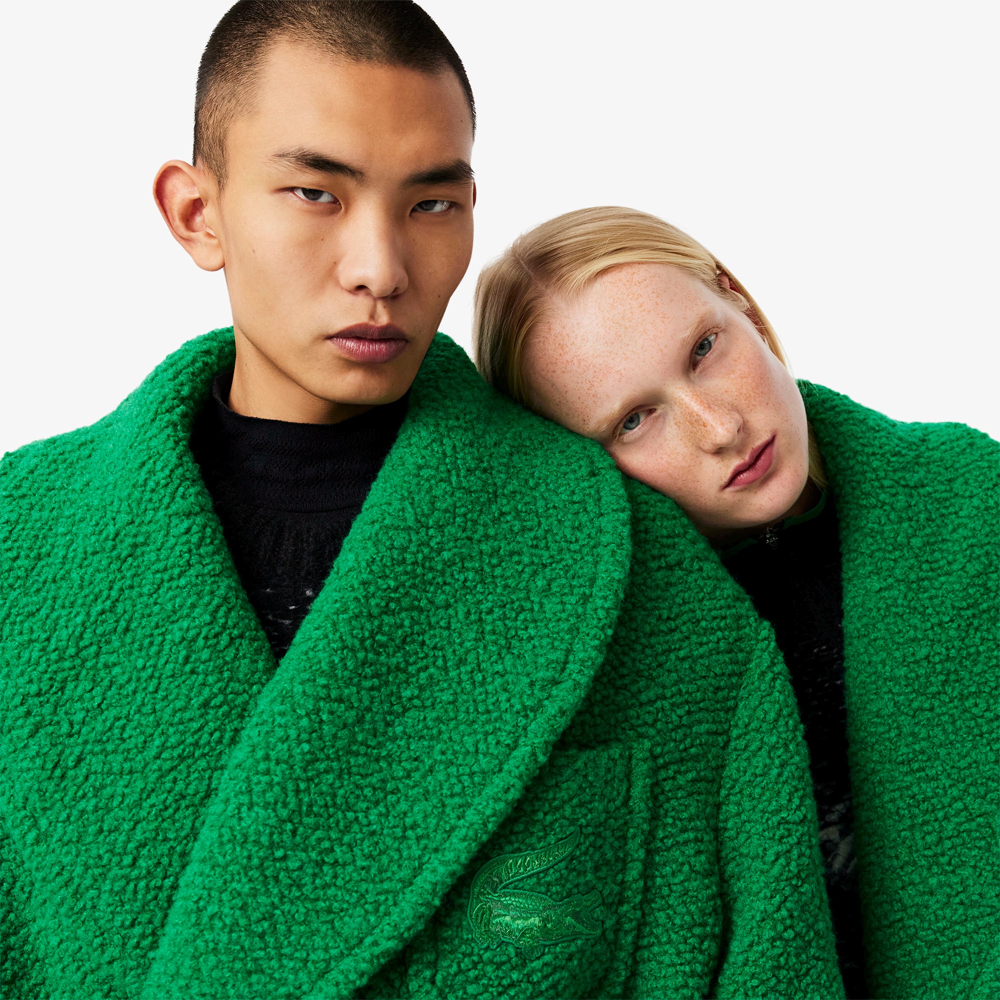 『FW24 Fashion Show』 ブークレウールローブコート