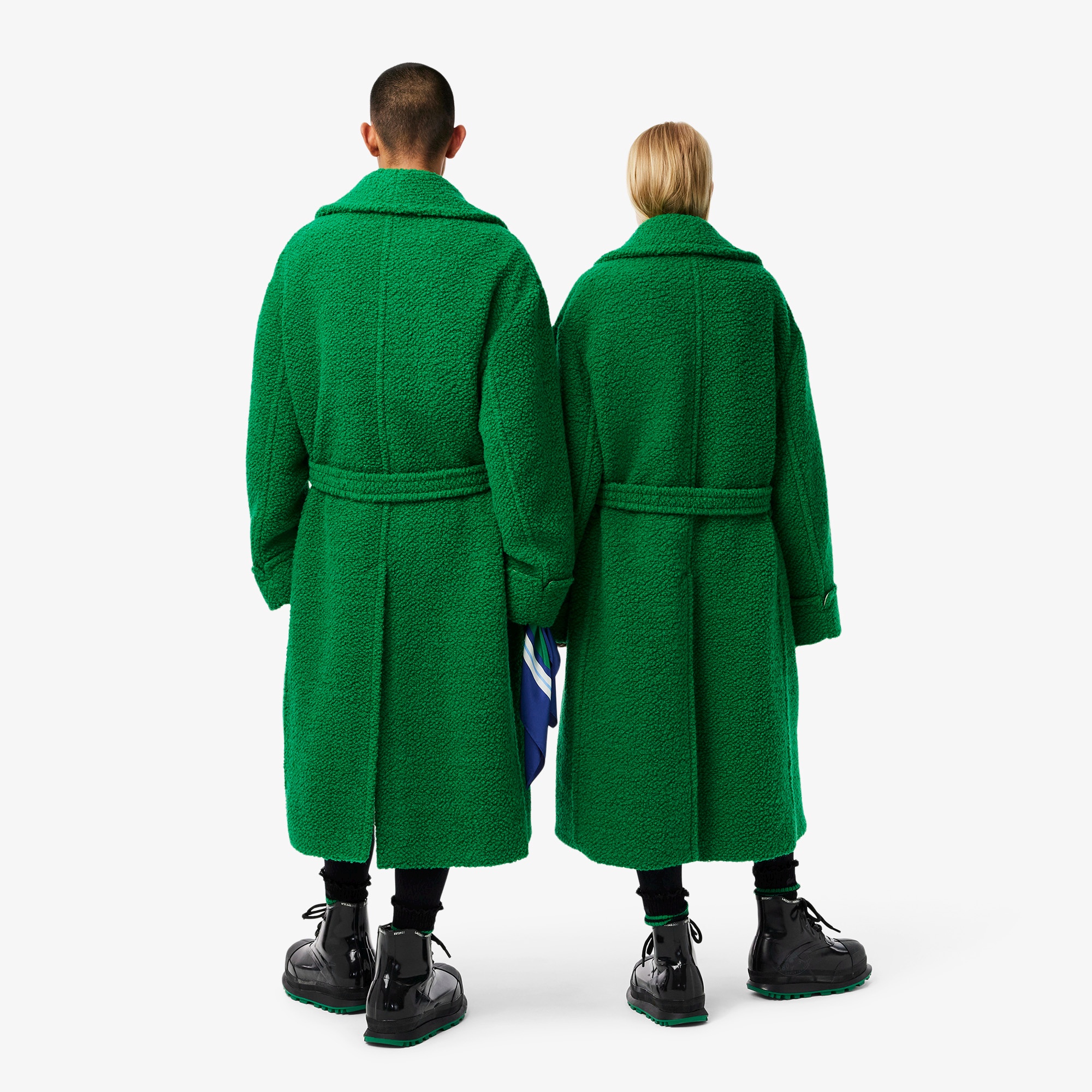 『FW24 Fashion Show』 ブークレウールローブコート