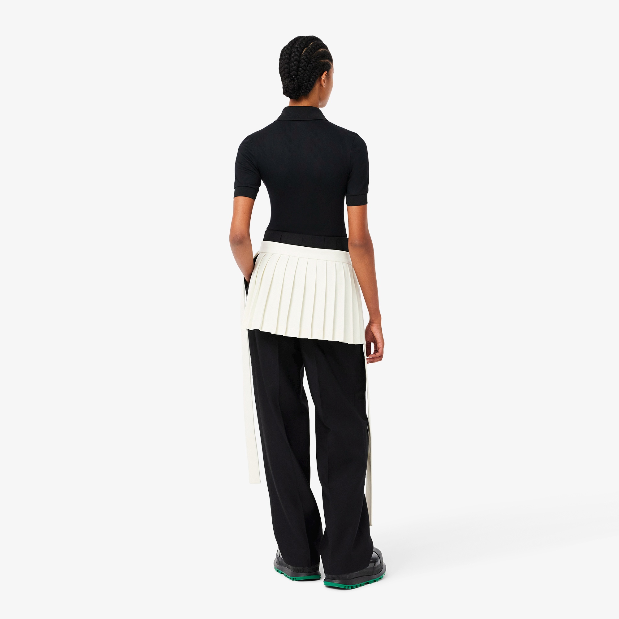 『FW24 Fashion Show』 ベルトスカート