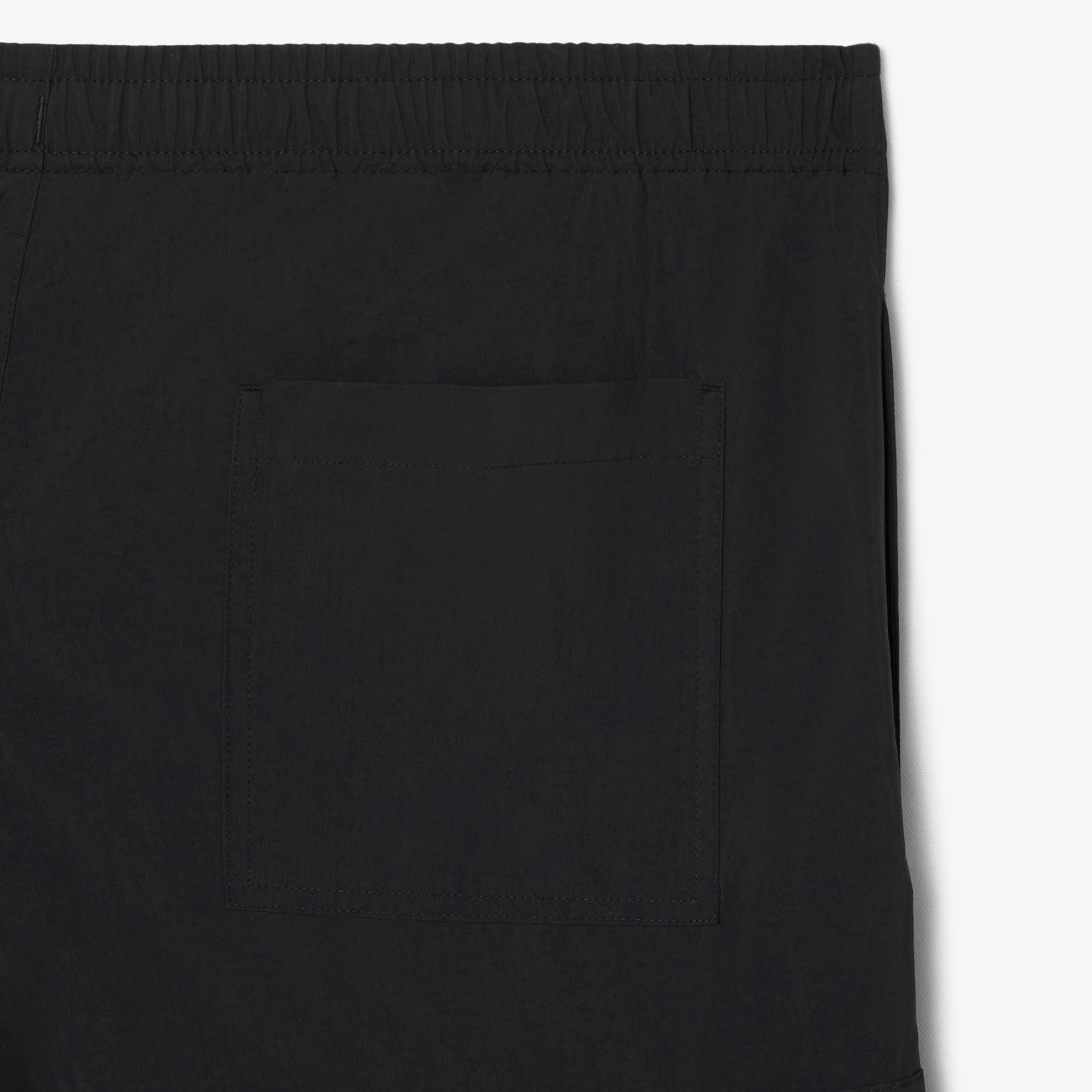 ナイロンカーゴパンツ