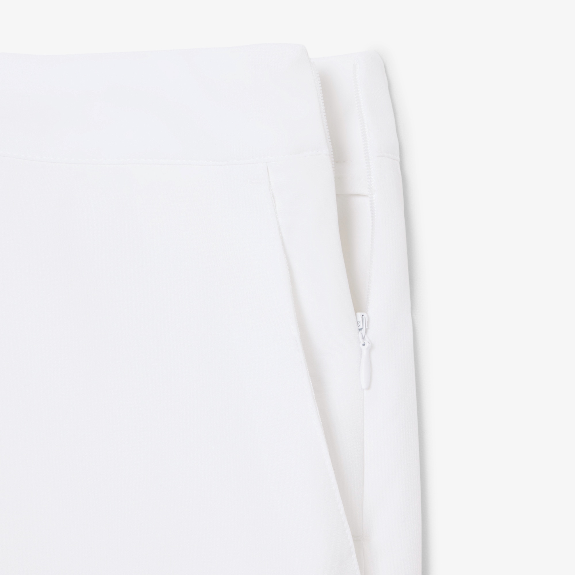 ウルトラドライゴルフスカート