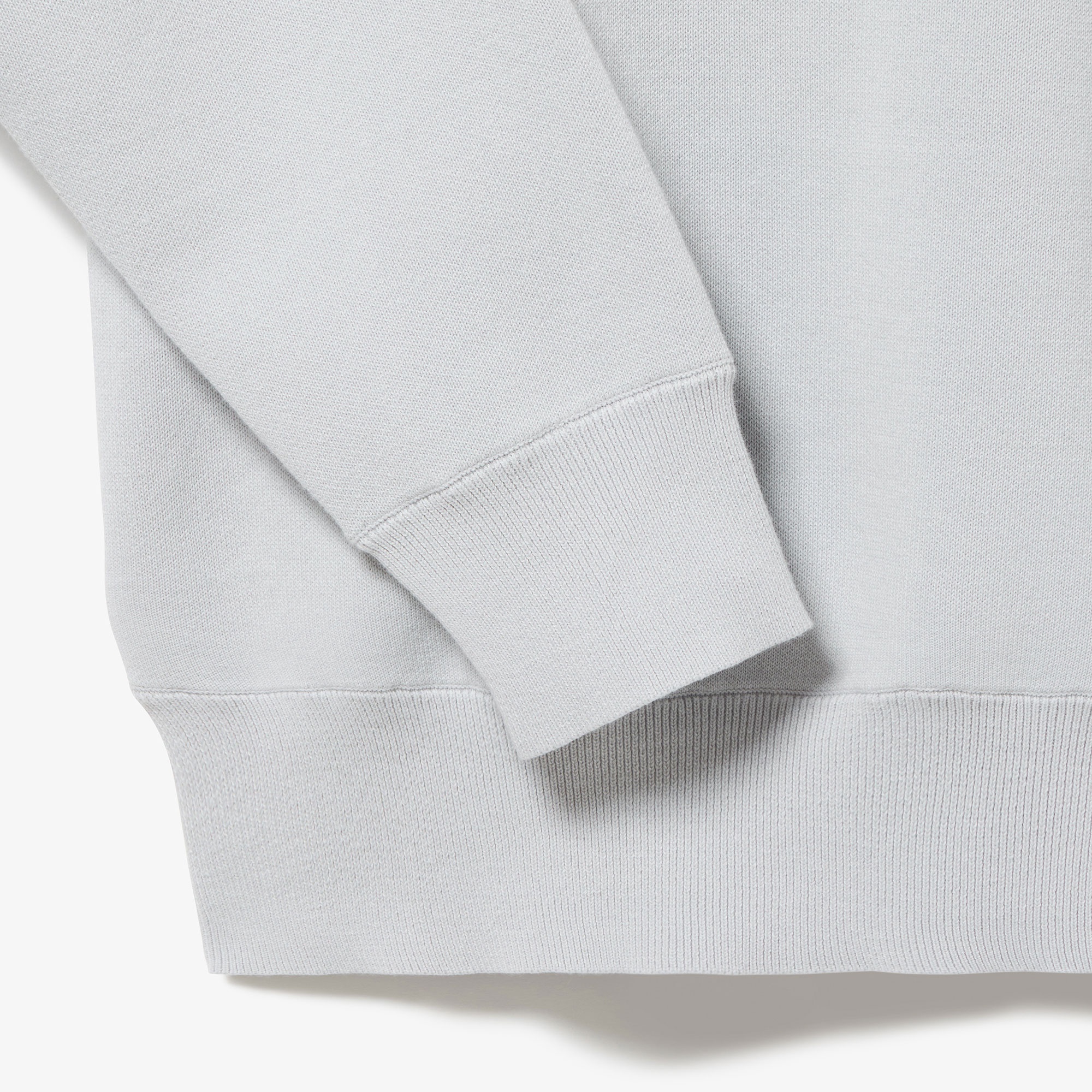 ニットフーディー