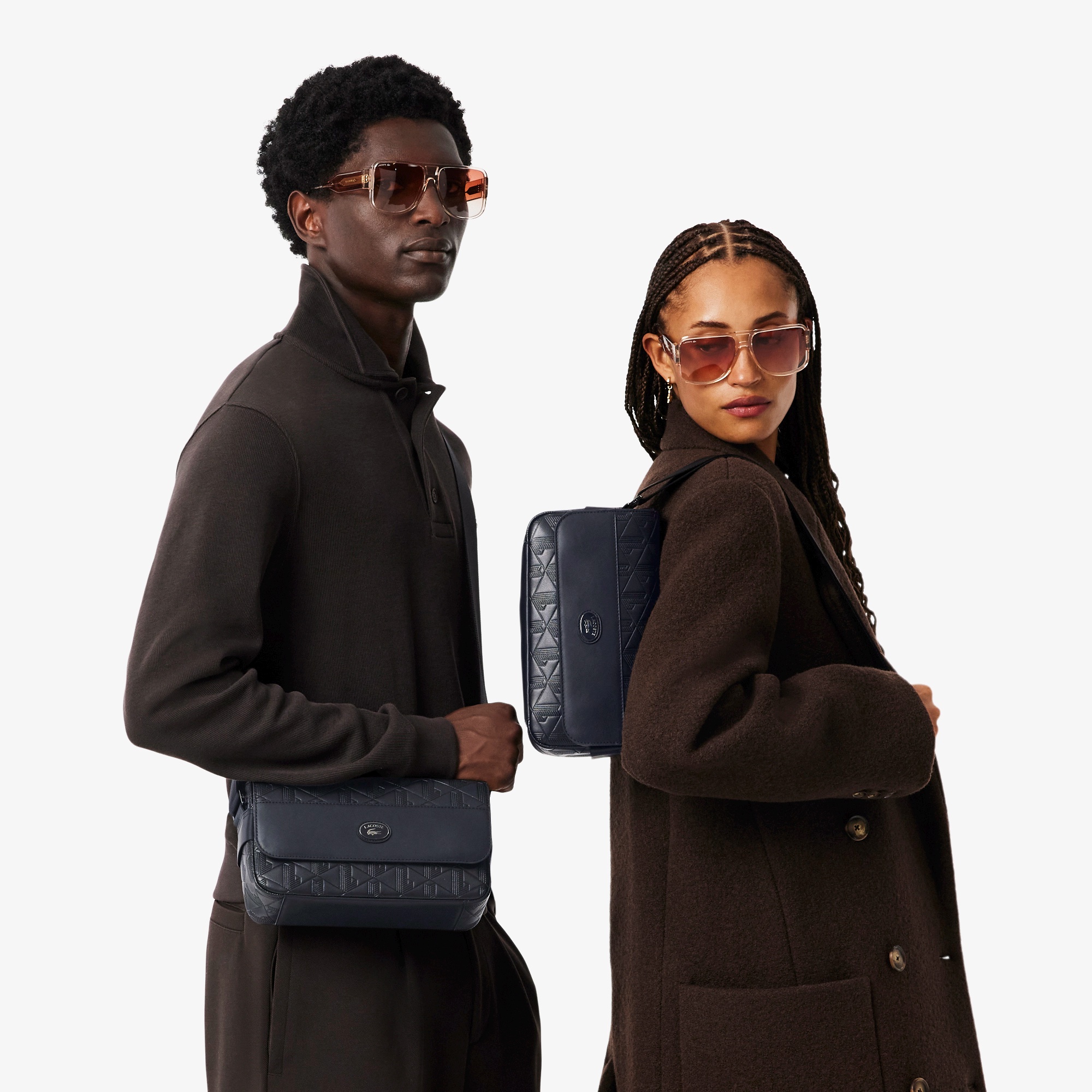 モノグラム レザーフラップクローズサッチェルバッグ