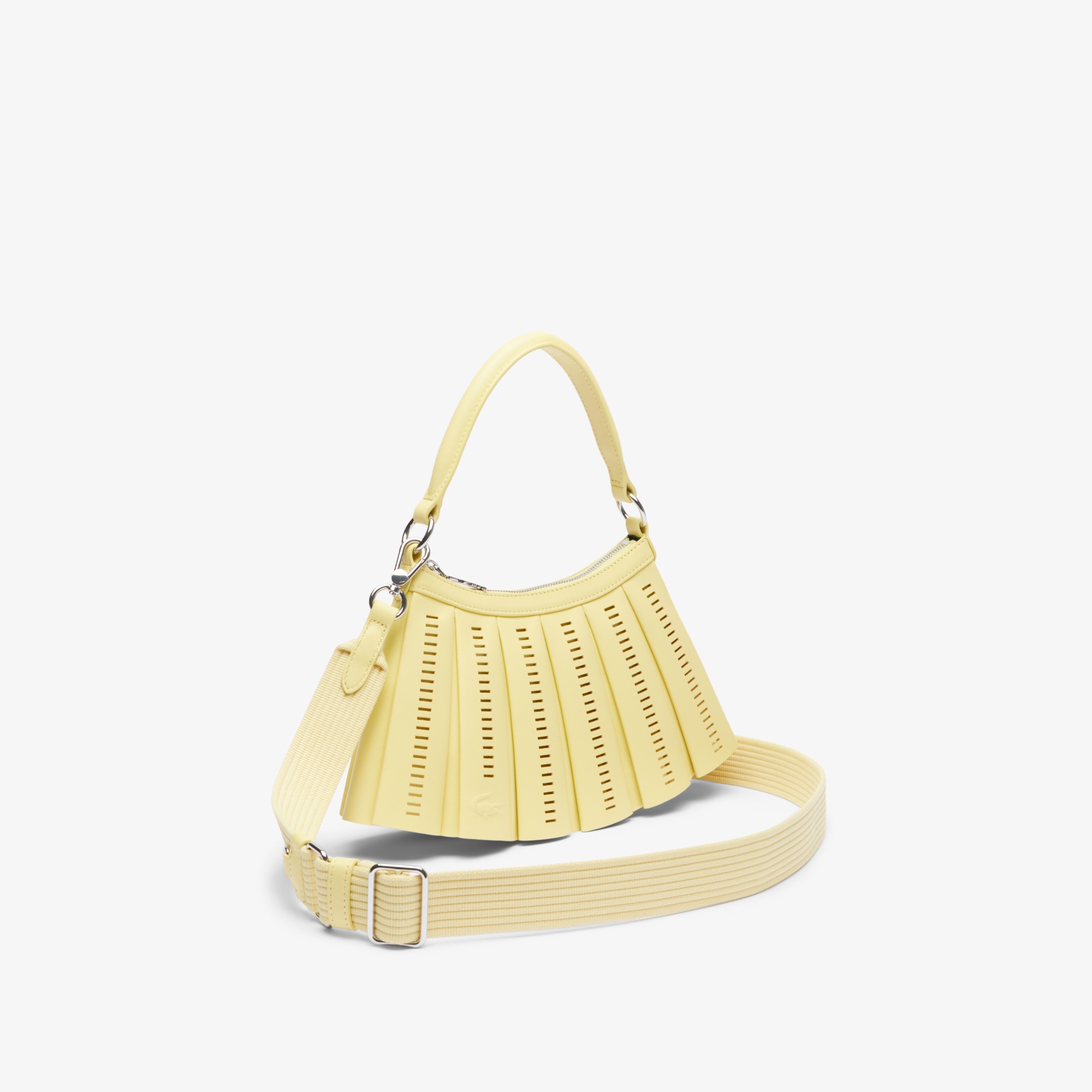 『25SS Fashion Show』ランウェイ パンチングレザープリーツバッグ