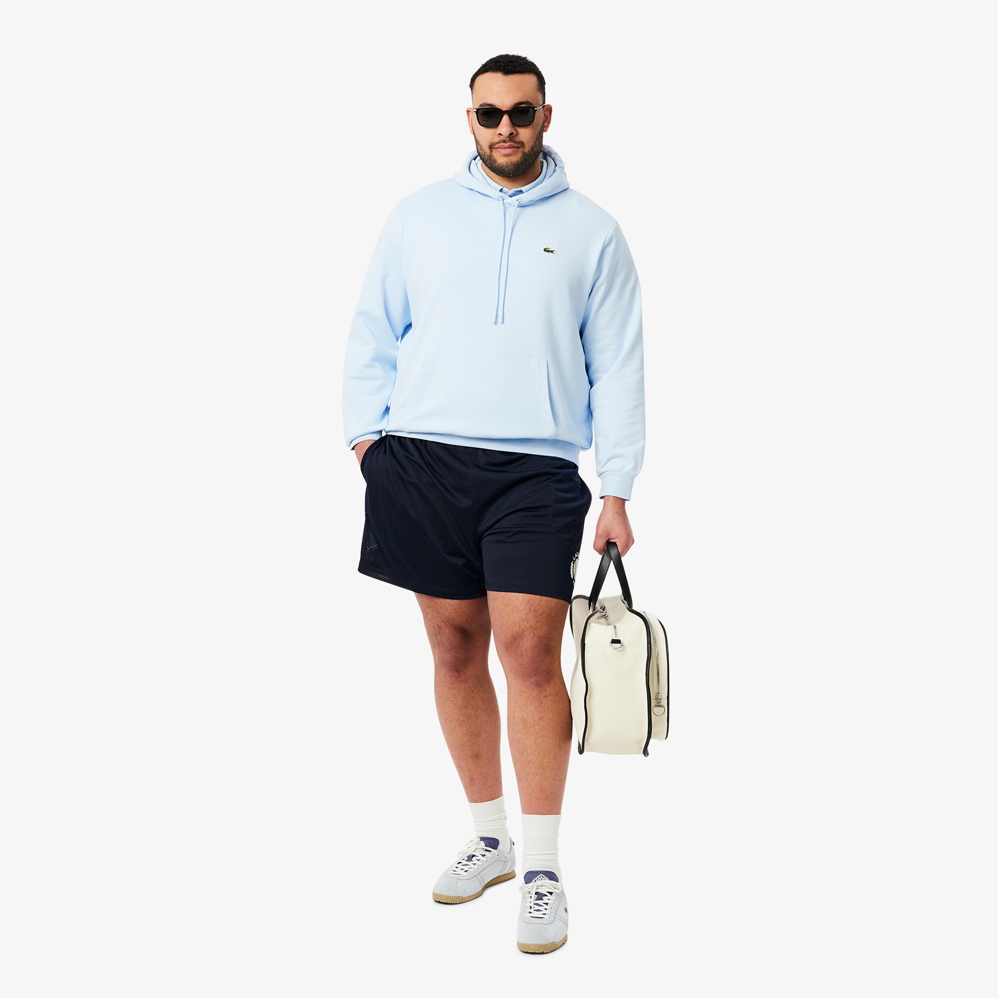 エッセンシャルスウェットフーディー