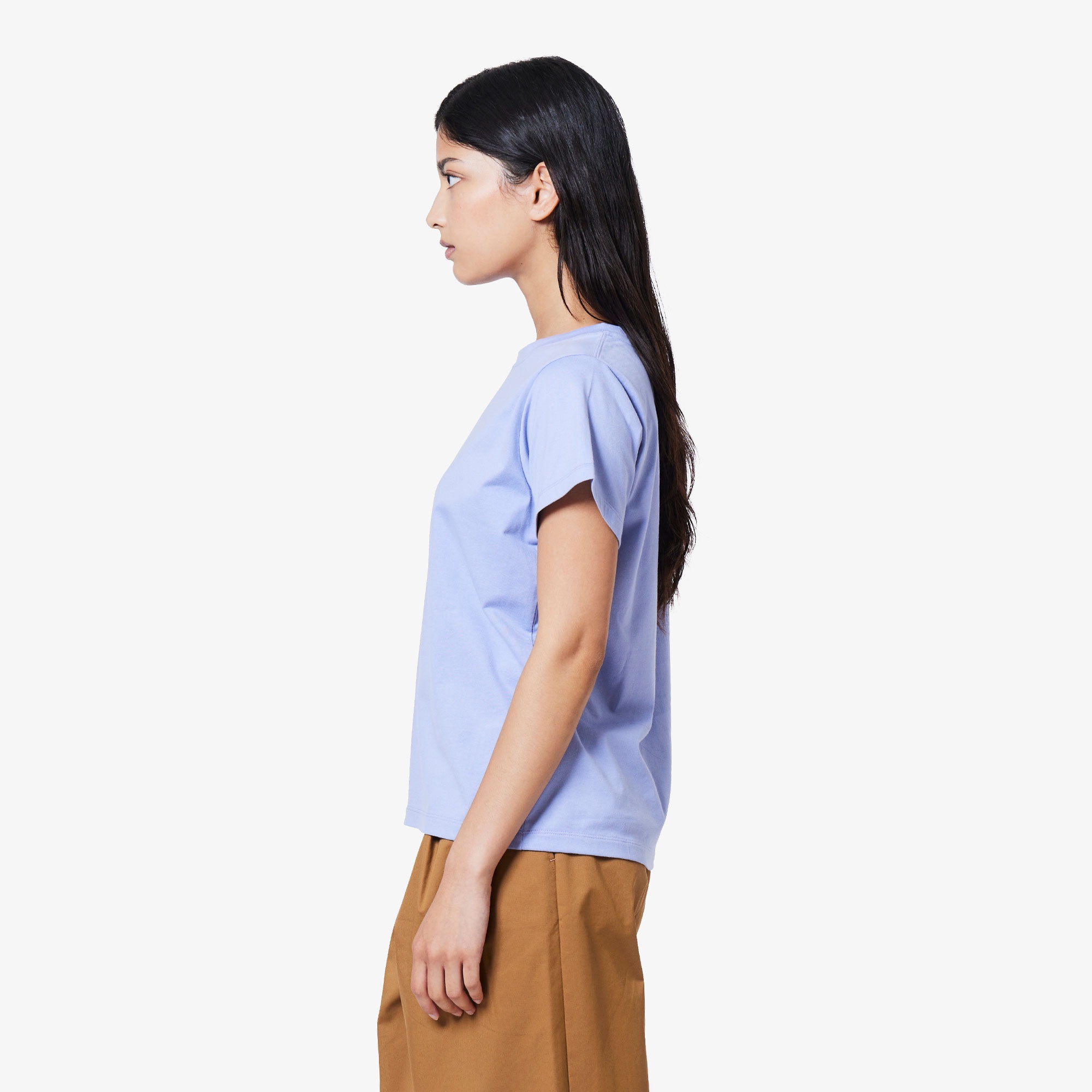 コンパクトブランドネームロゴTシャツ