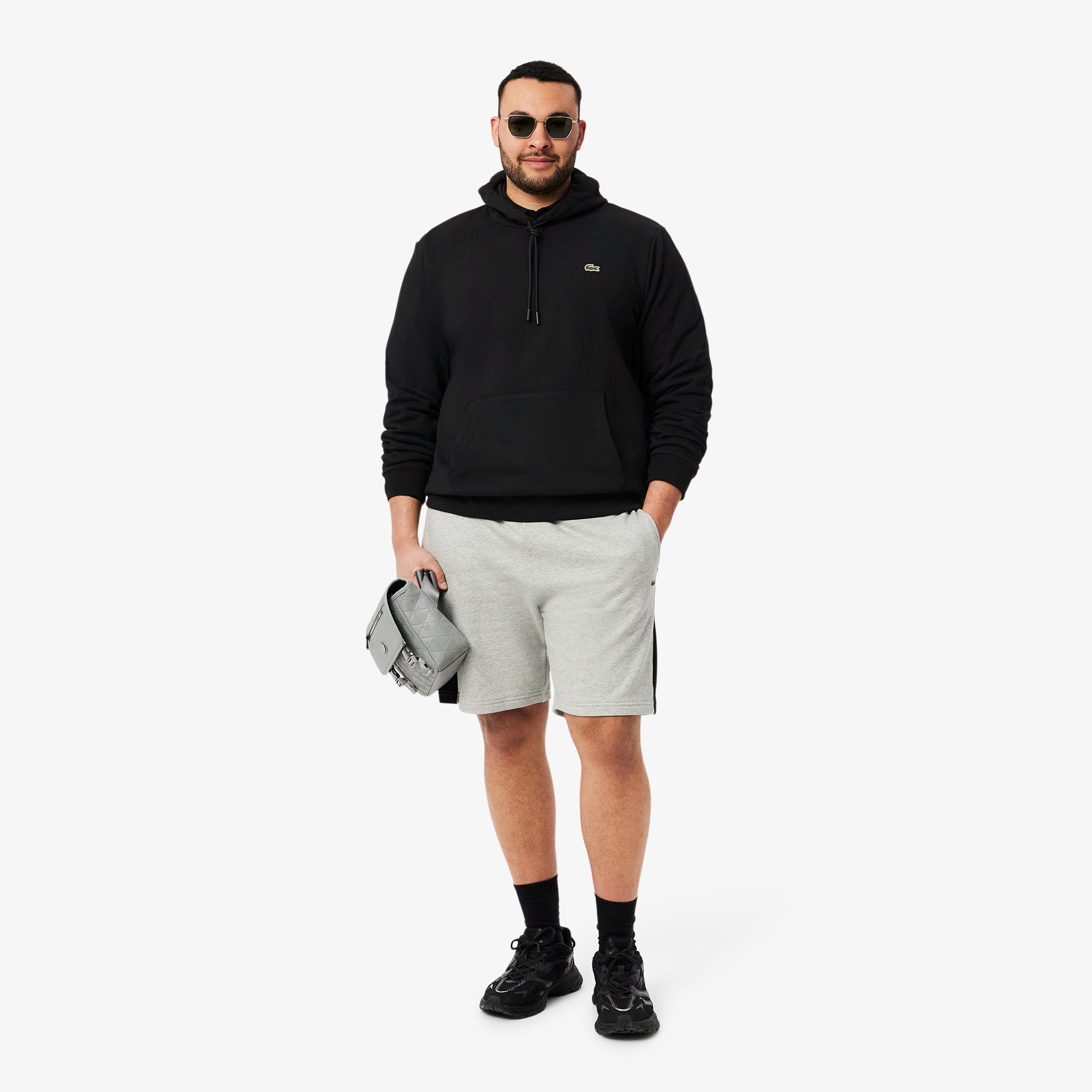 エッセンシャルスウェットフーディー